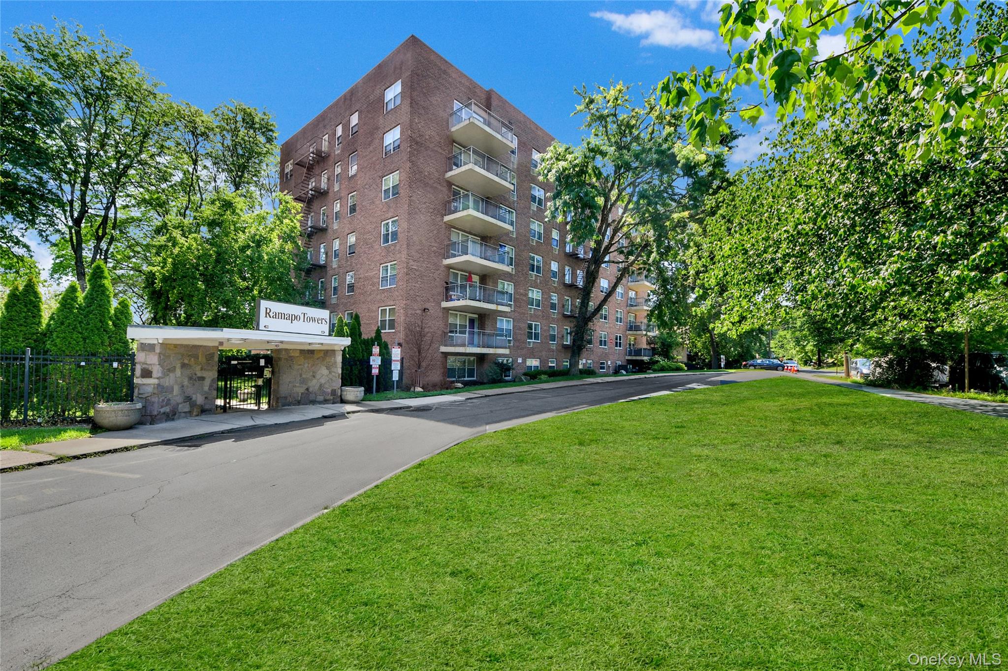 40 S Cole Avenue, Unit 1H photo 21