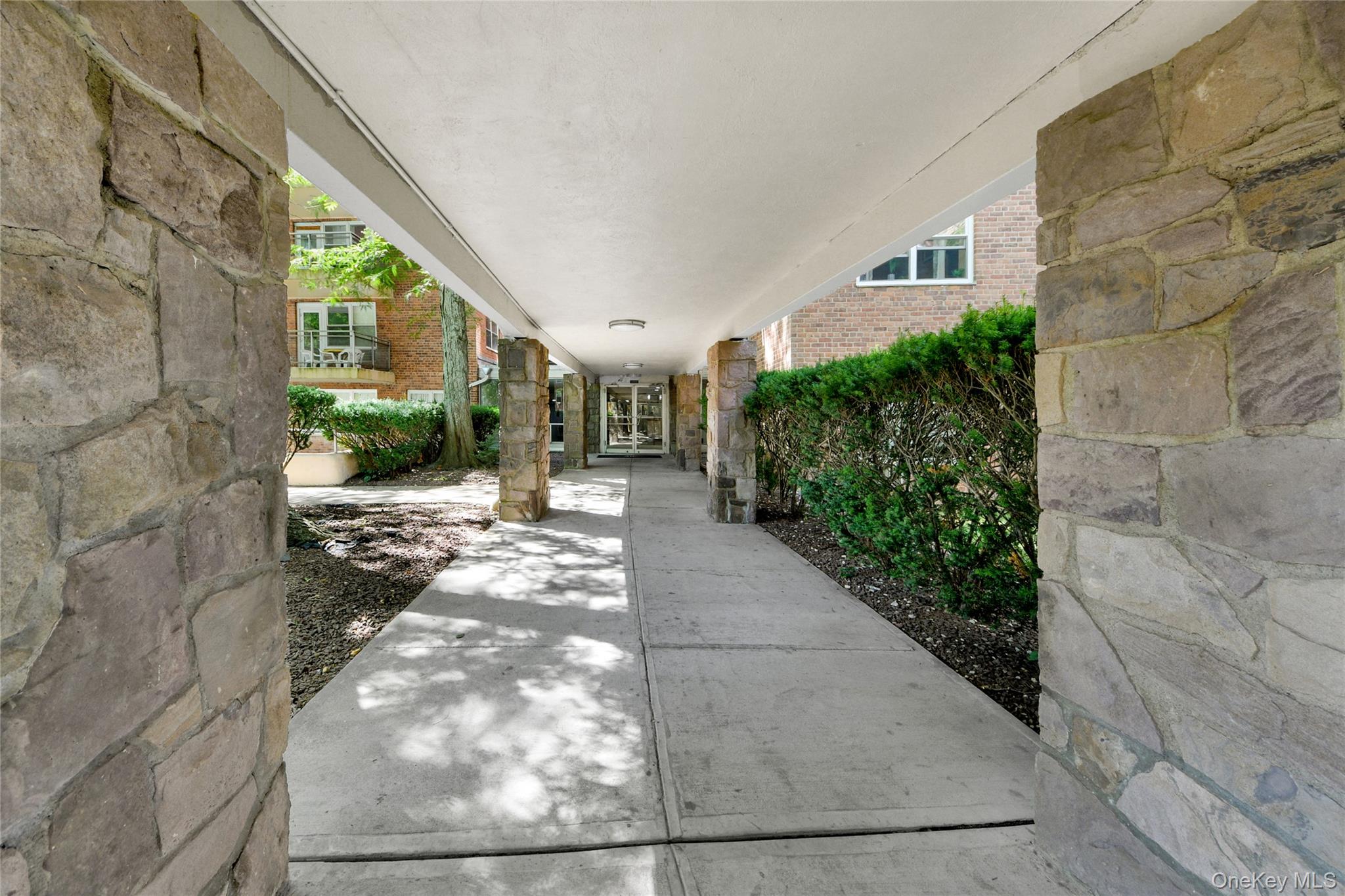 40 S Cole Avenue, Unit 1H photo 18