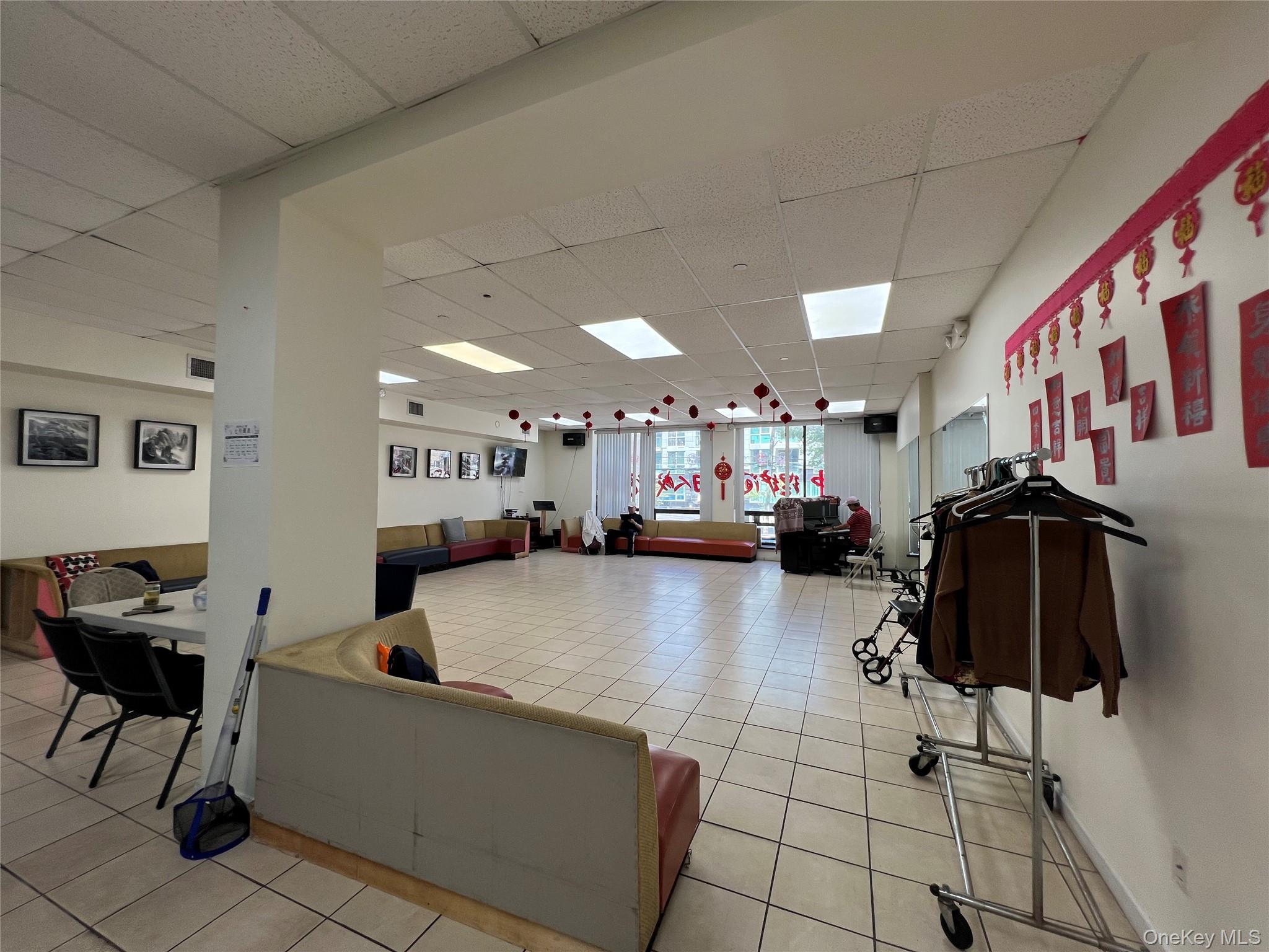 132-35 41 Road, Unit 1A photo 2