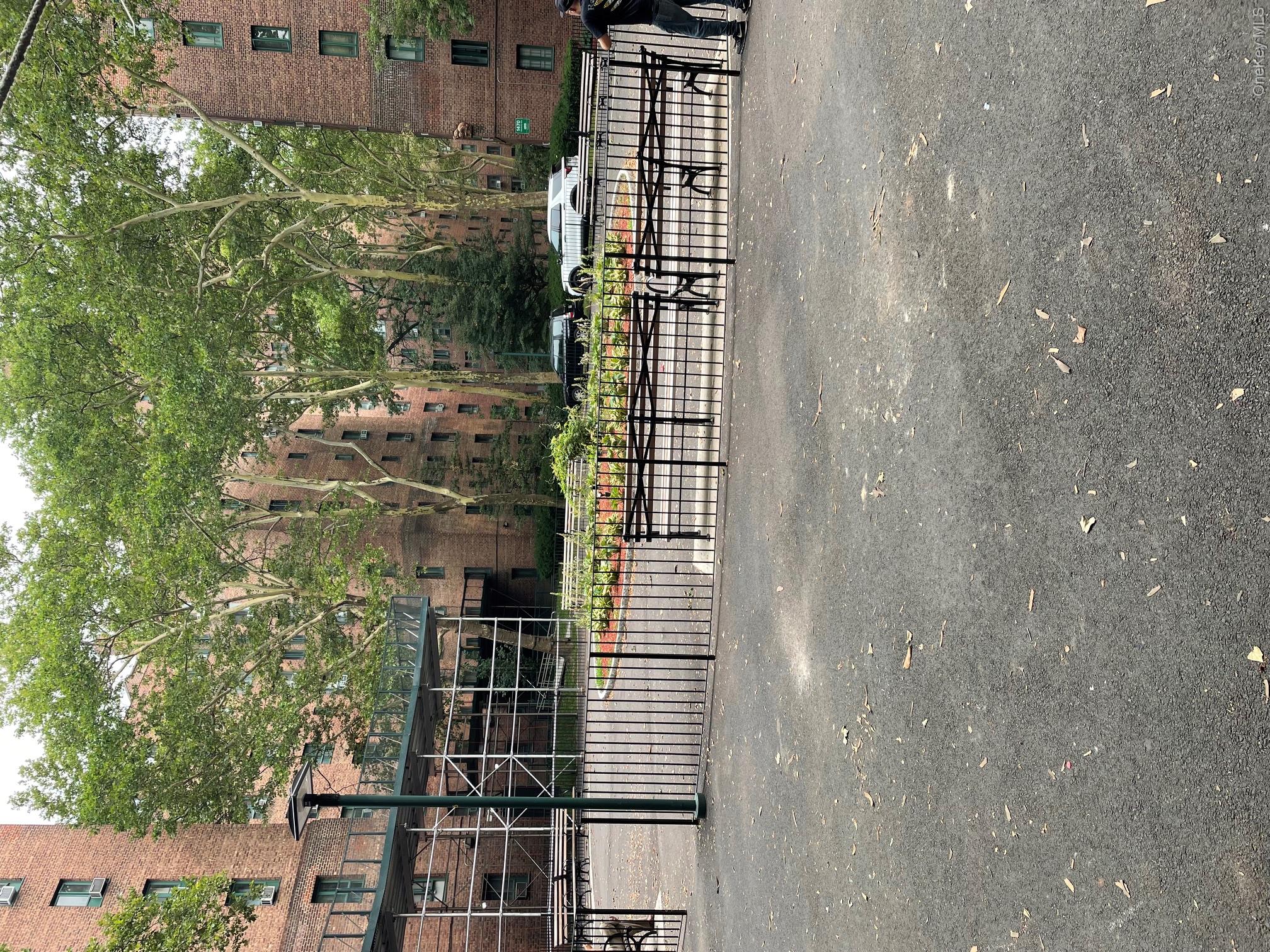 1480 Parkchester Road, Unit MA photo 9