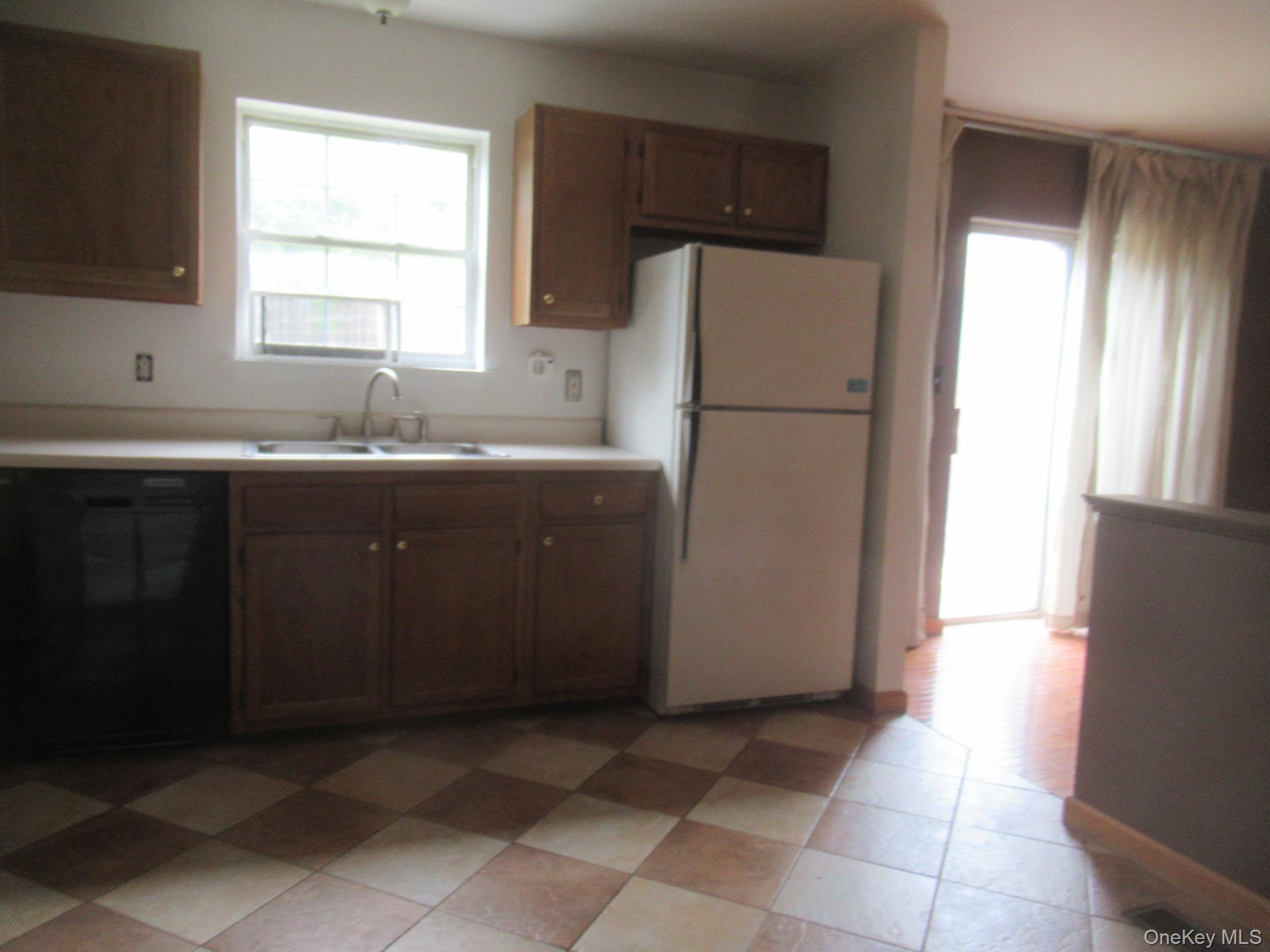 23 Marian Court – For Sale photo 10