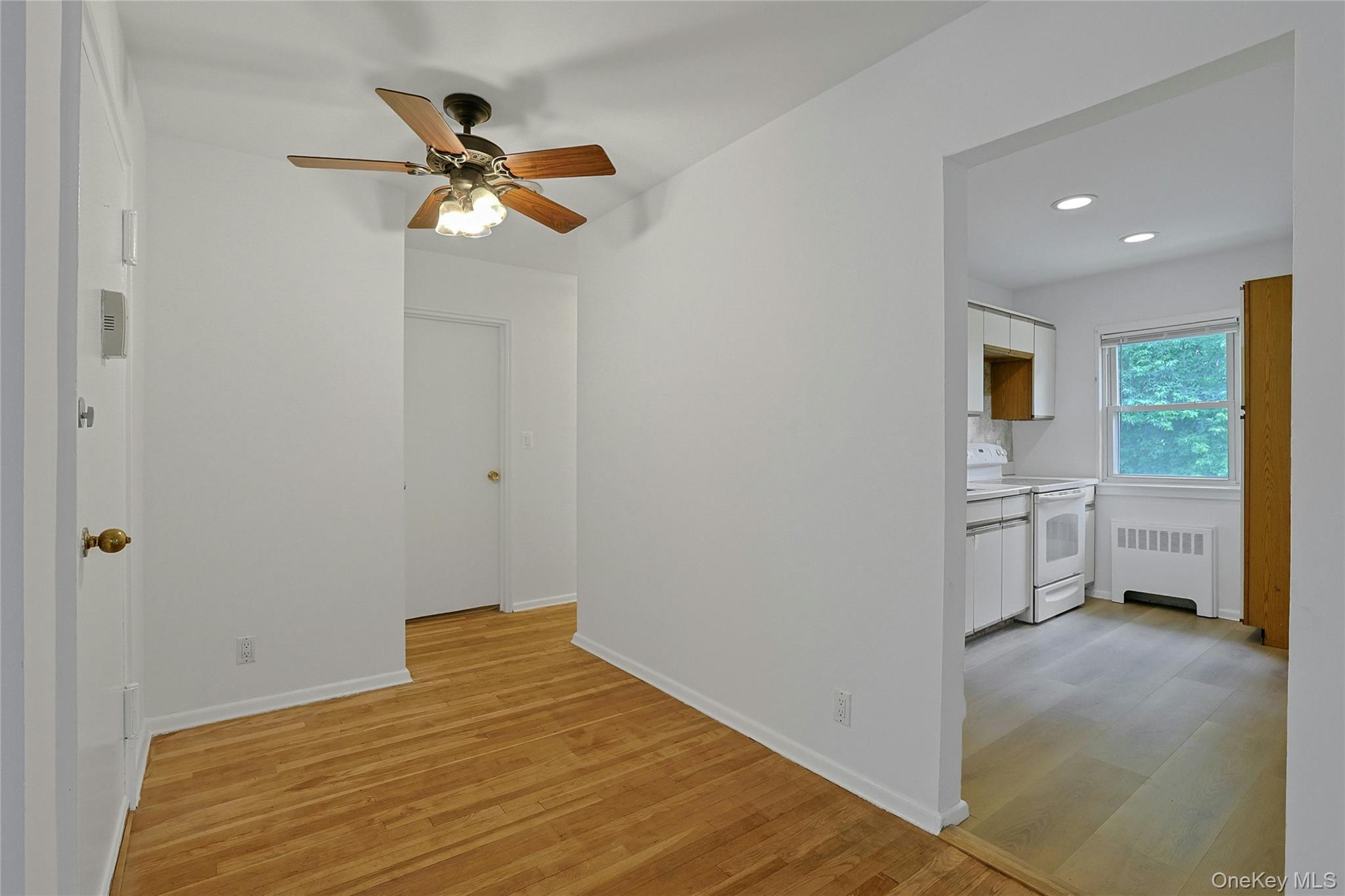 140 N Broadway, Unit U-4 photo 8
