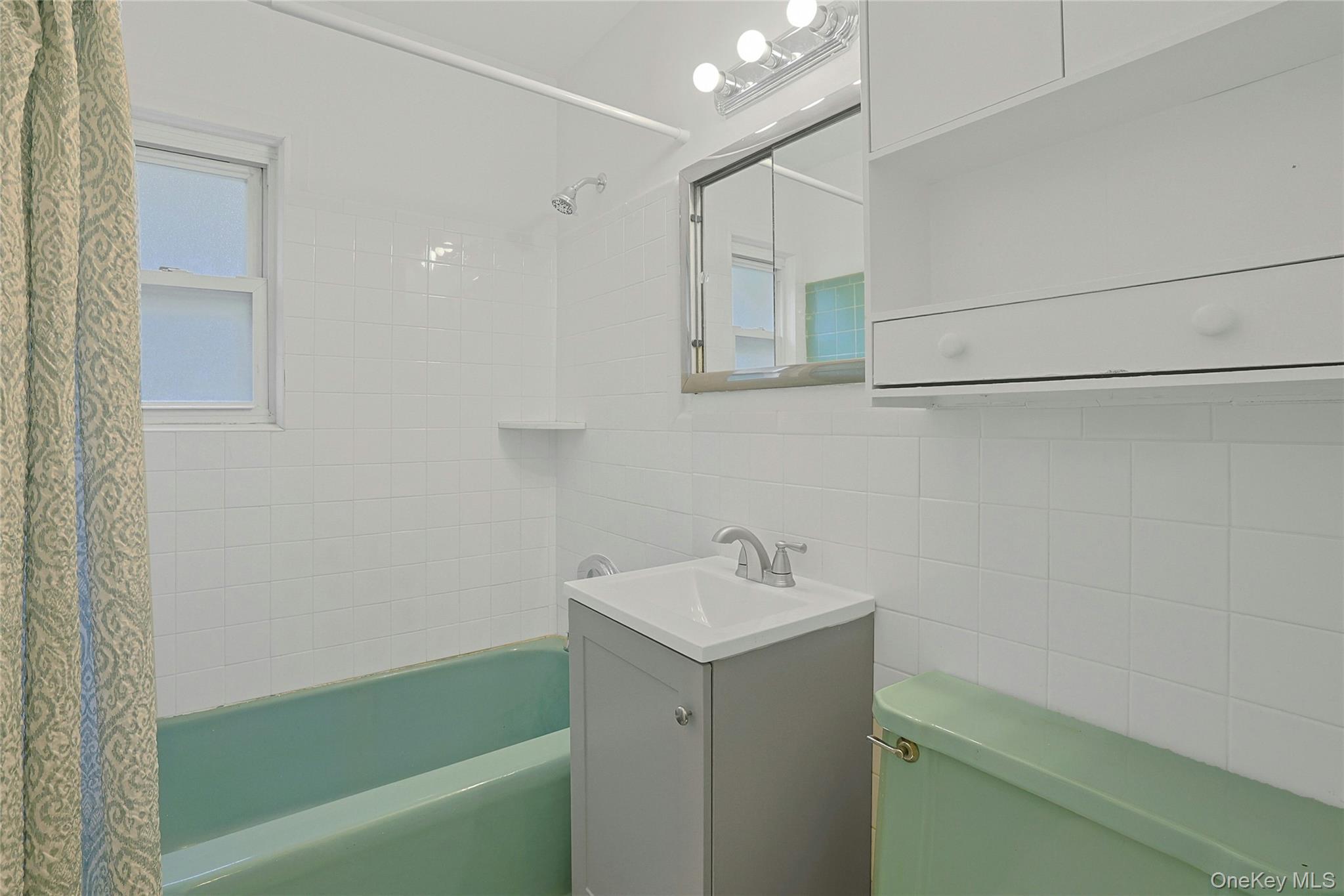 140 N Broadway, Unit U-4 photo 12