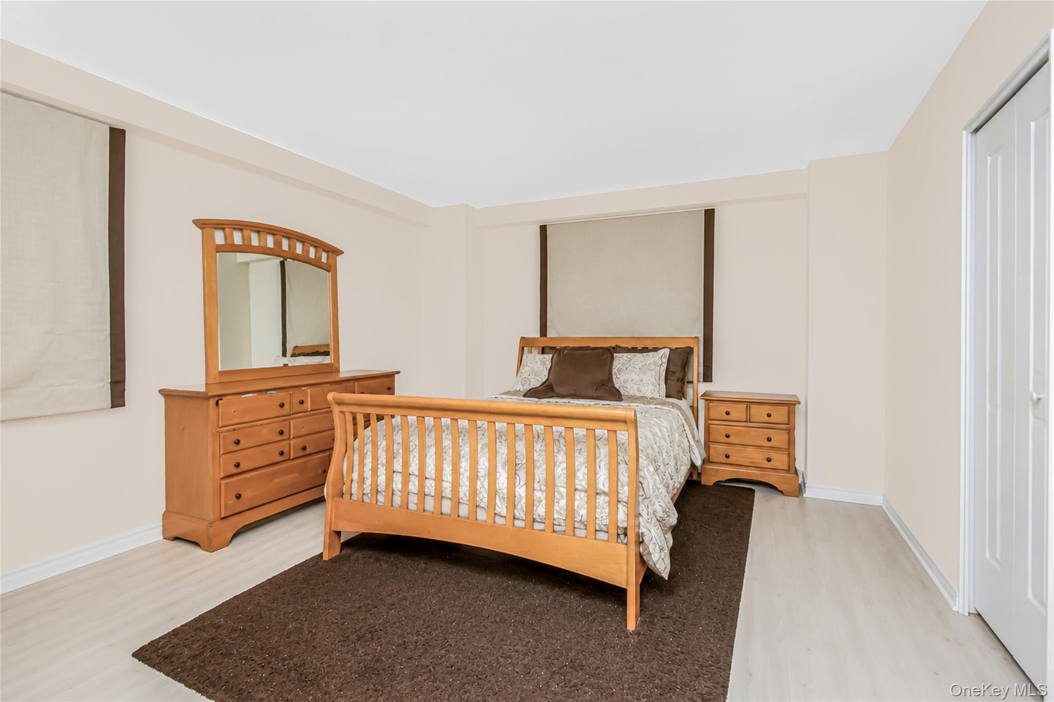 5900 Arlington Avenue, Unit 4G photo 8