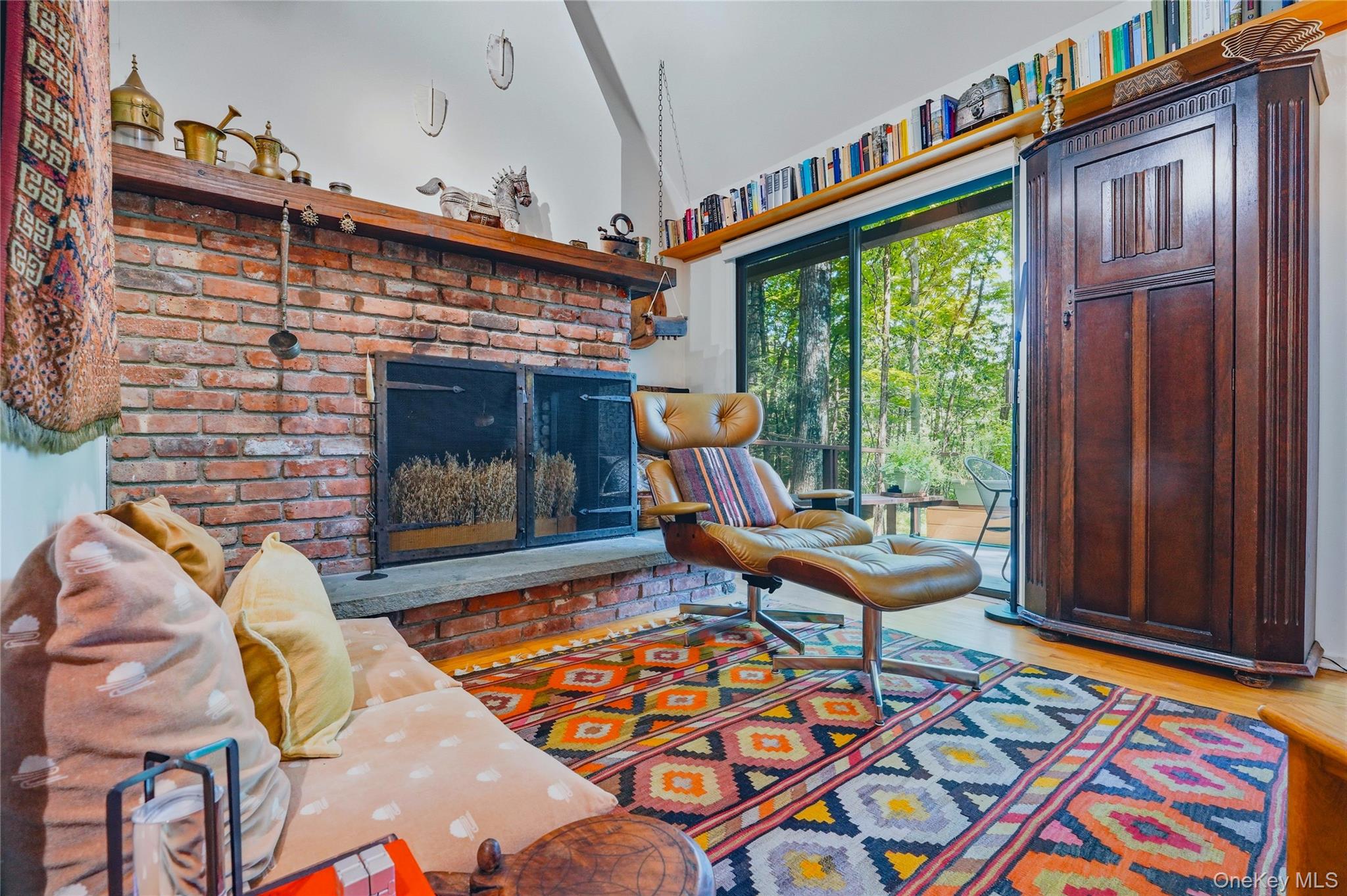 9 Crescent Lane – For Sale photo 5