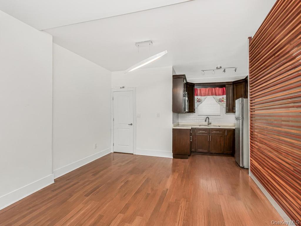 3057 Williamsbridge Road – For Sale photo 3
