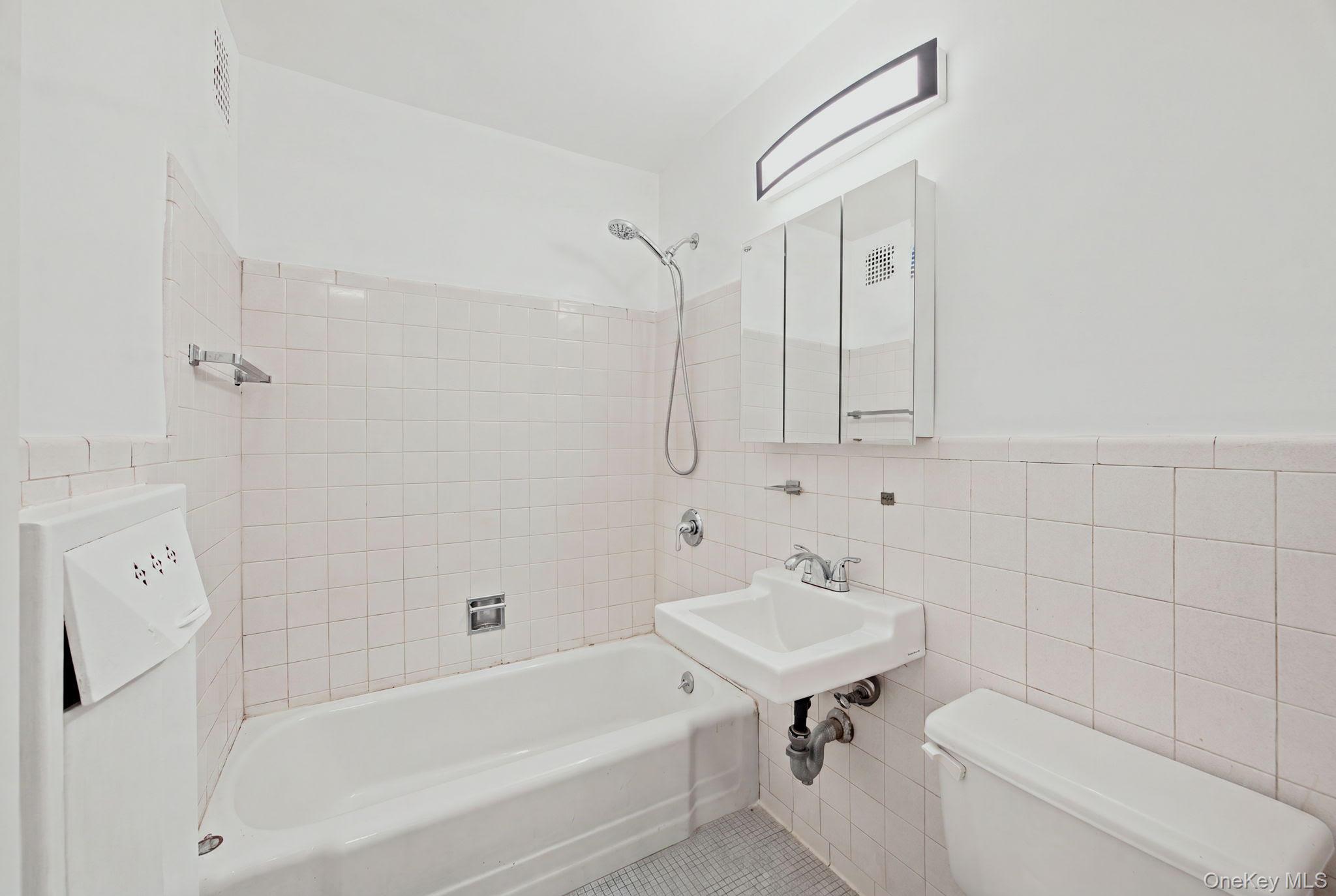 185 Hall Street, Unit 1010 photo 7