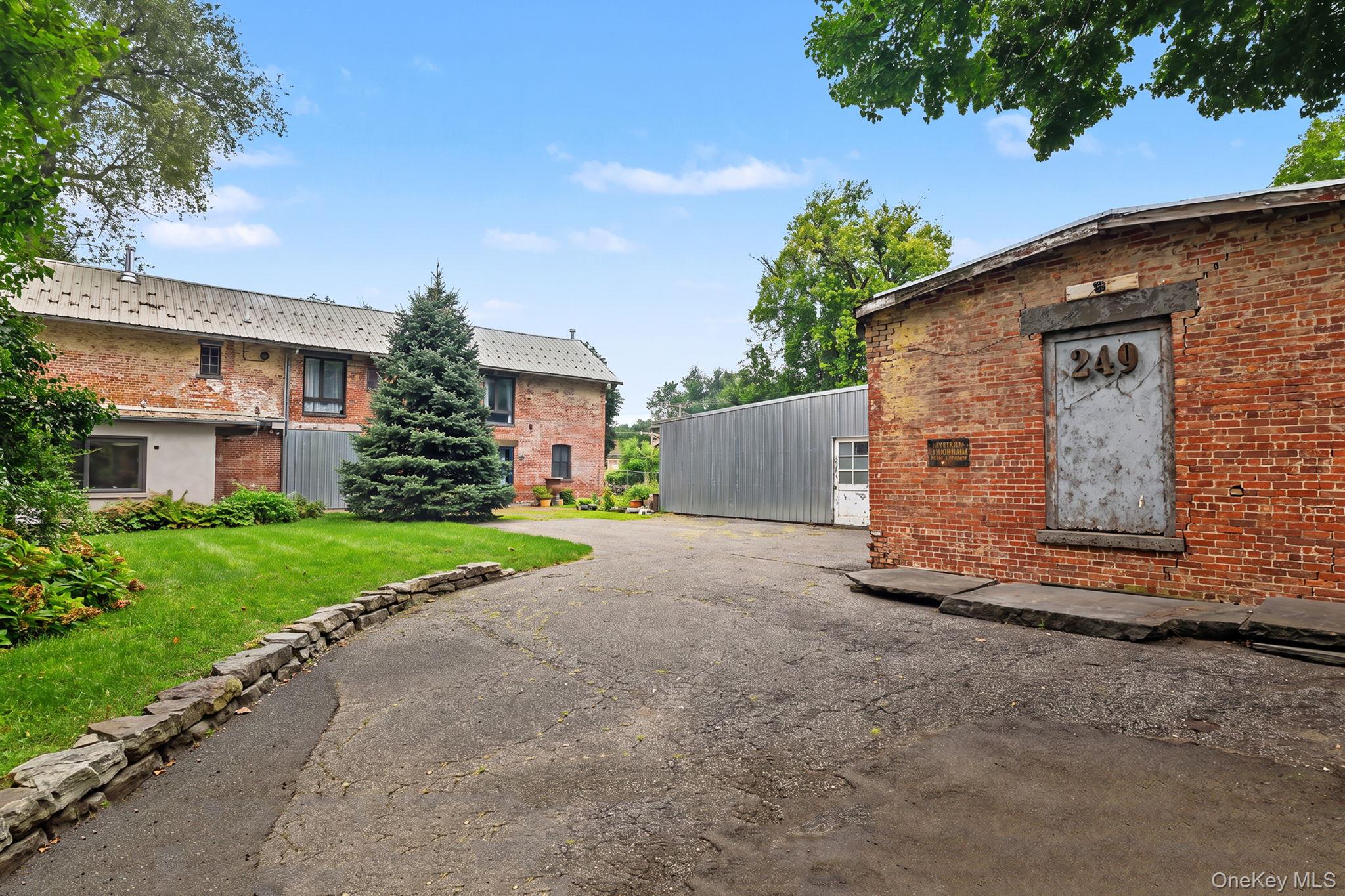 249 Grand Street – For Sale photo 2