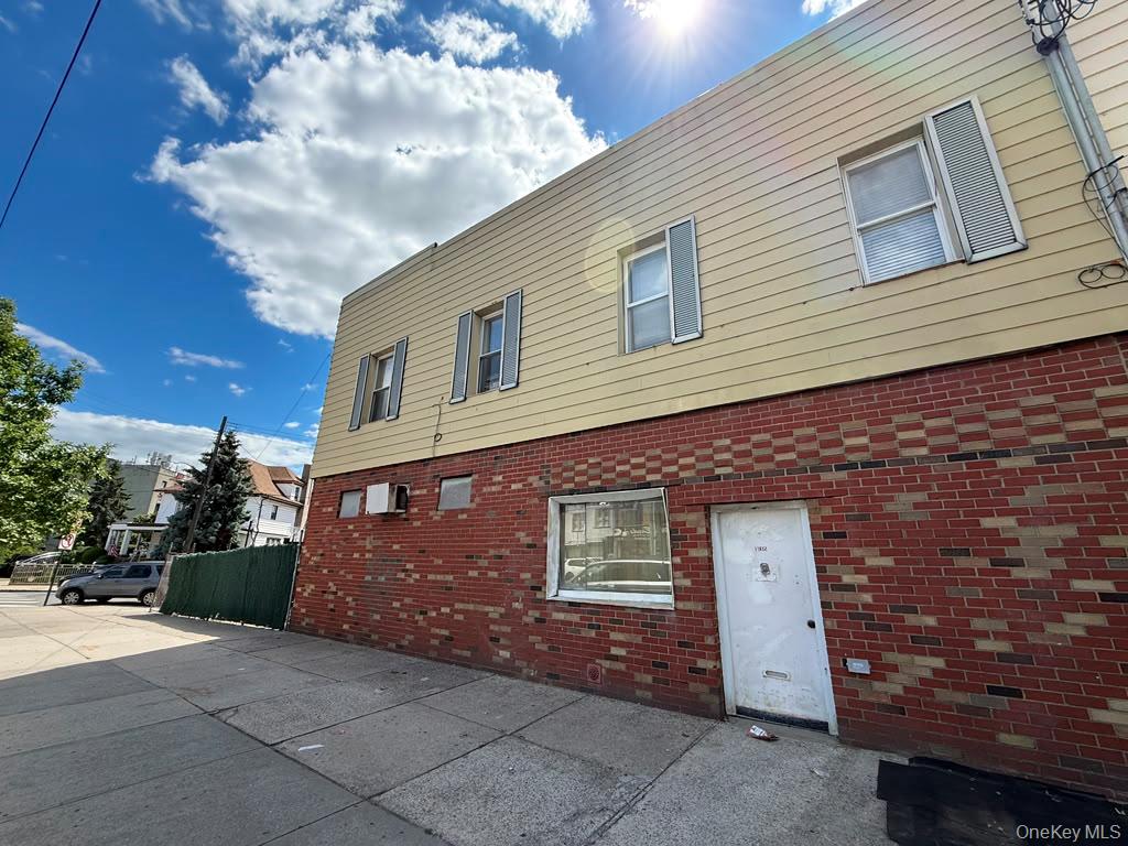 1902 Stillwell Avenue – For Sale