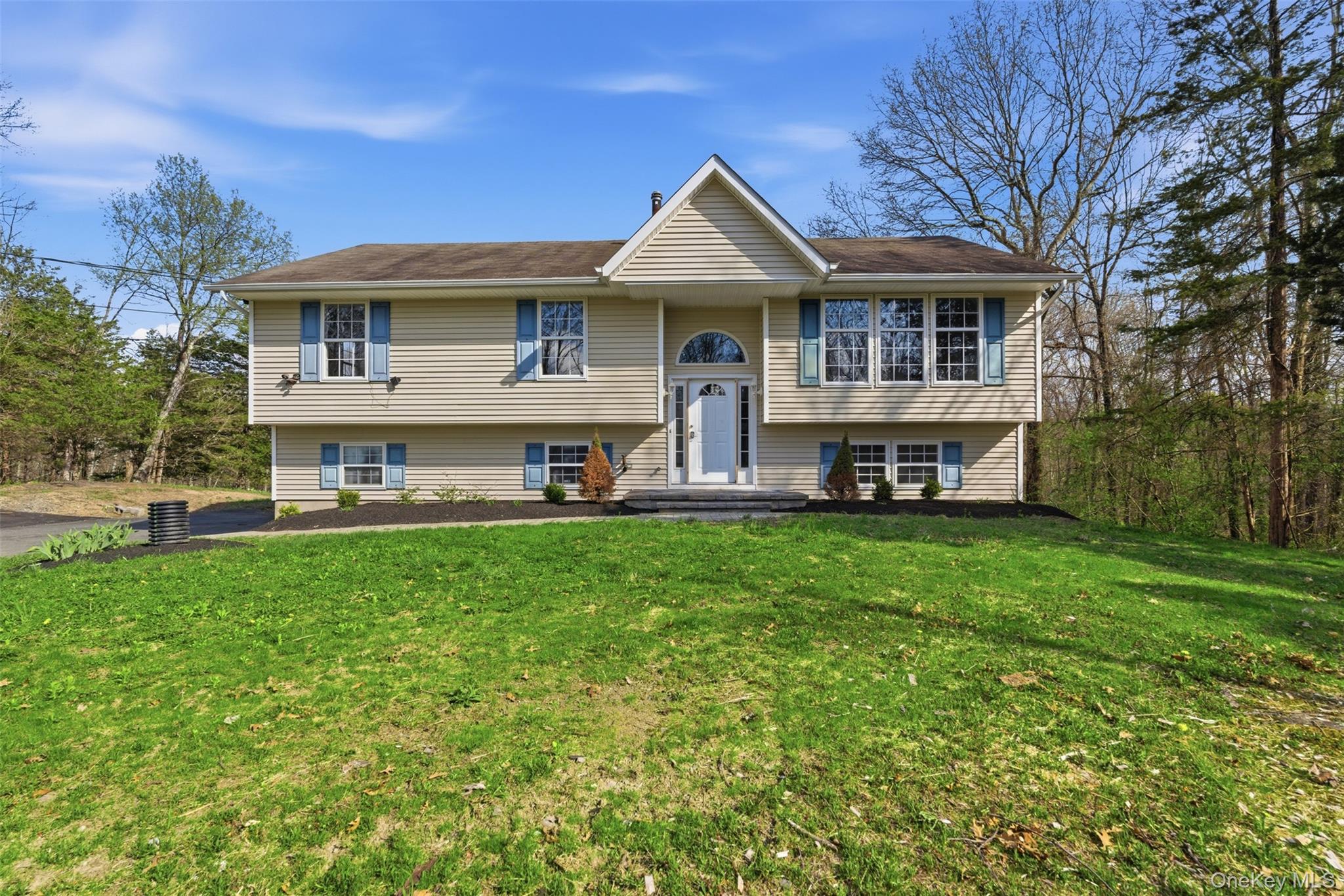 600 Twin Arch Road – For Sale