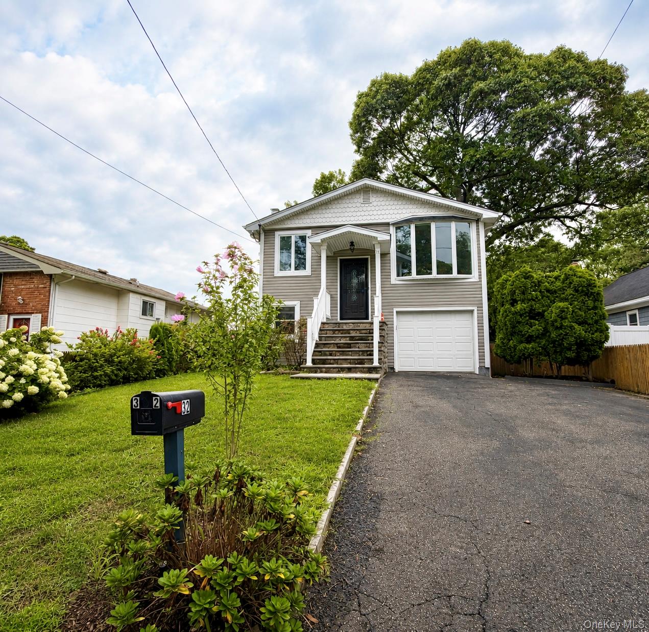 32 Dorchester Road – For Sale photo 2