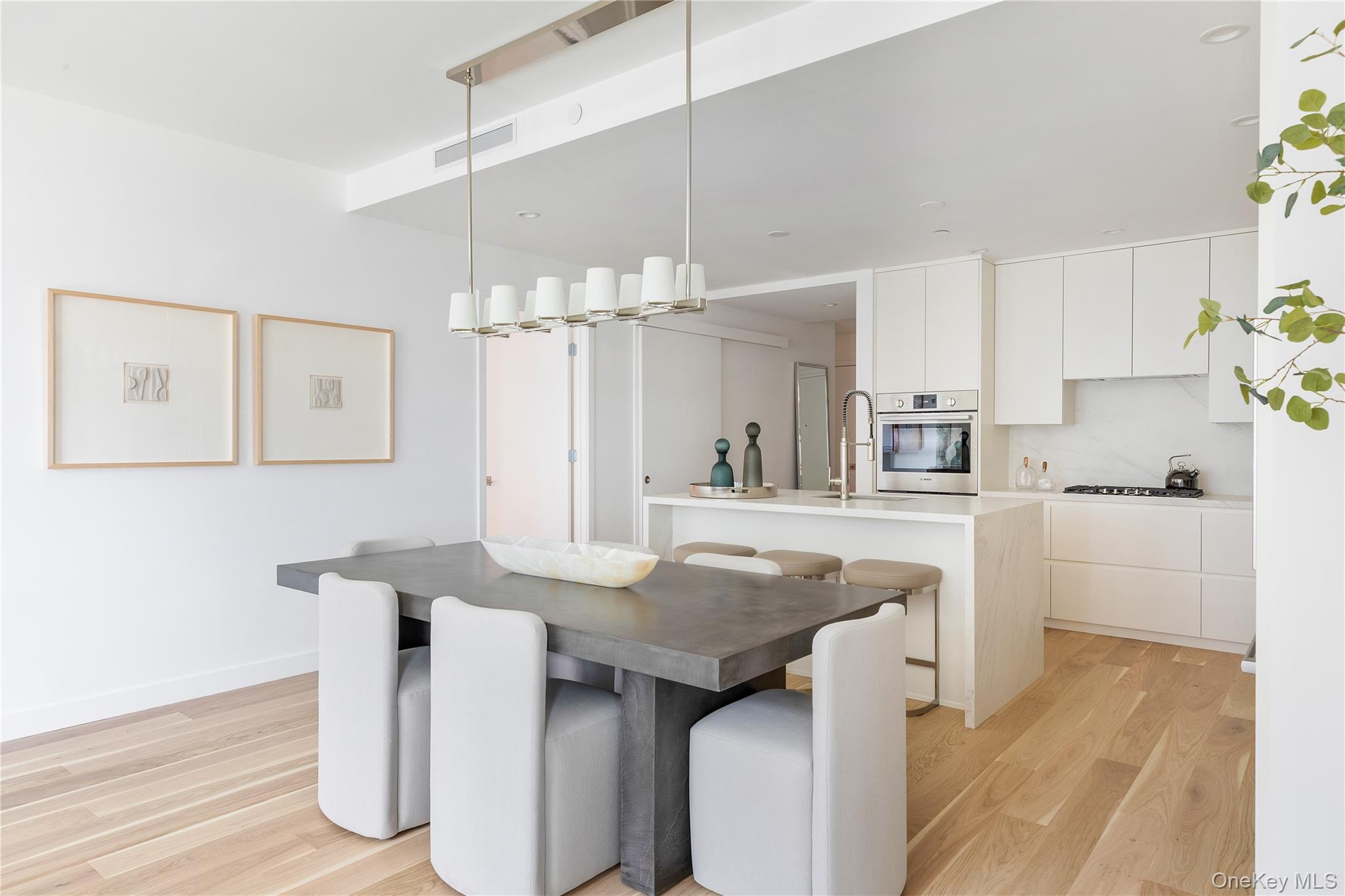 140 Boardwalk, Unit 809B photo 3