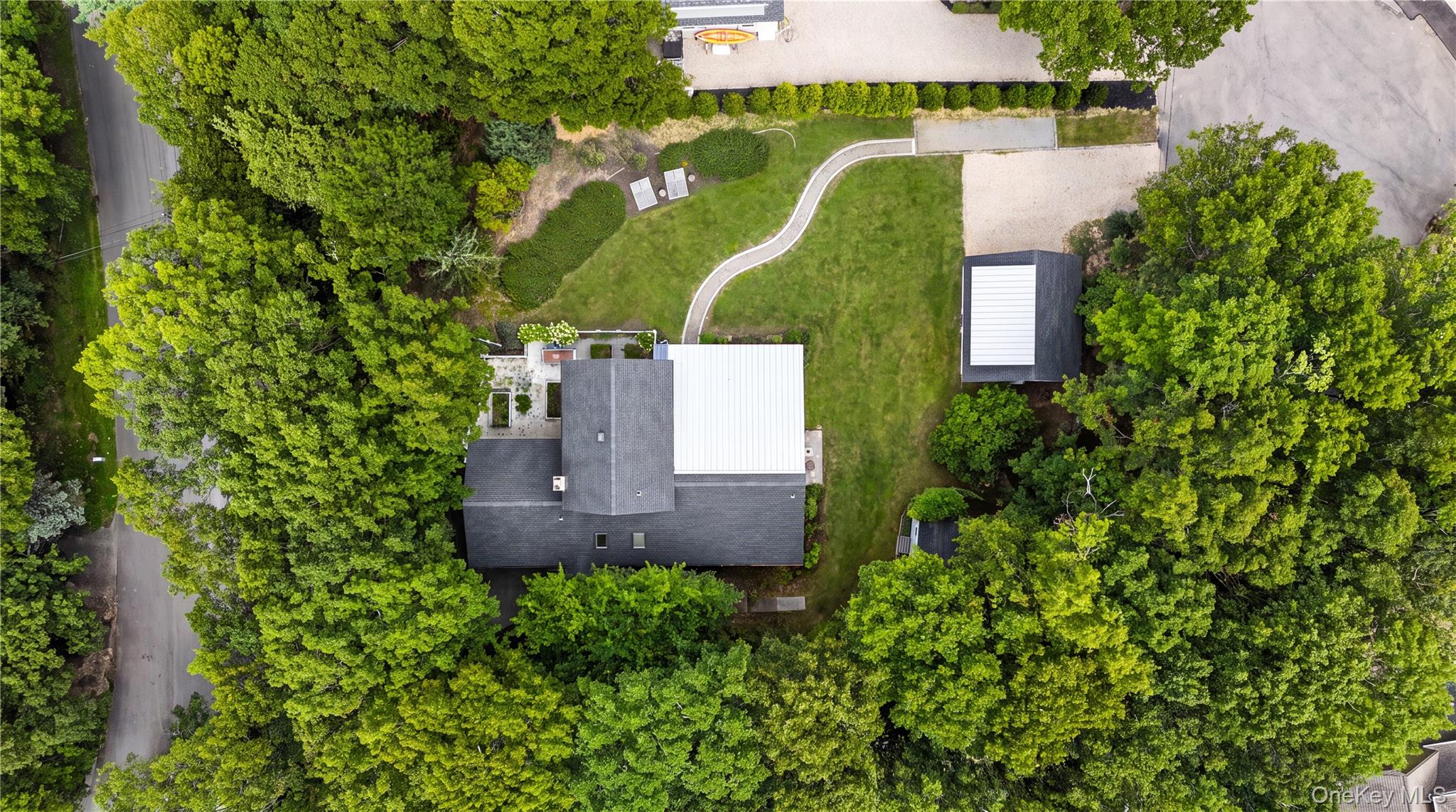 36 Breezy Drive – For Sale photo 4