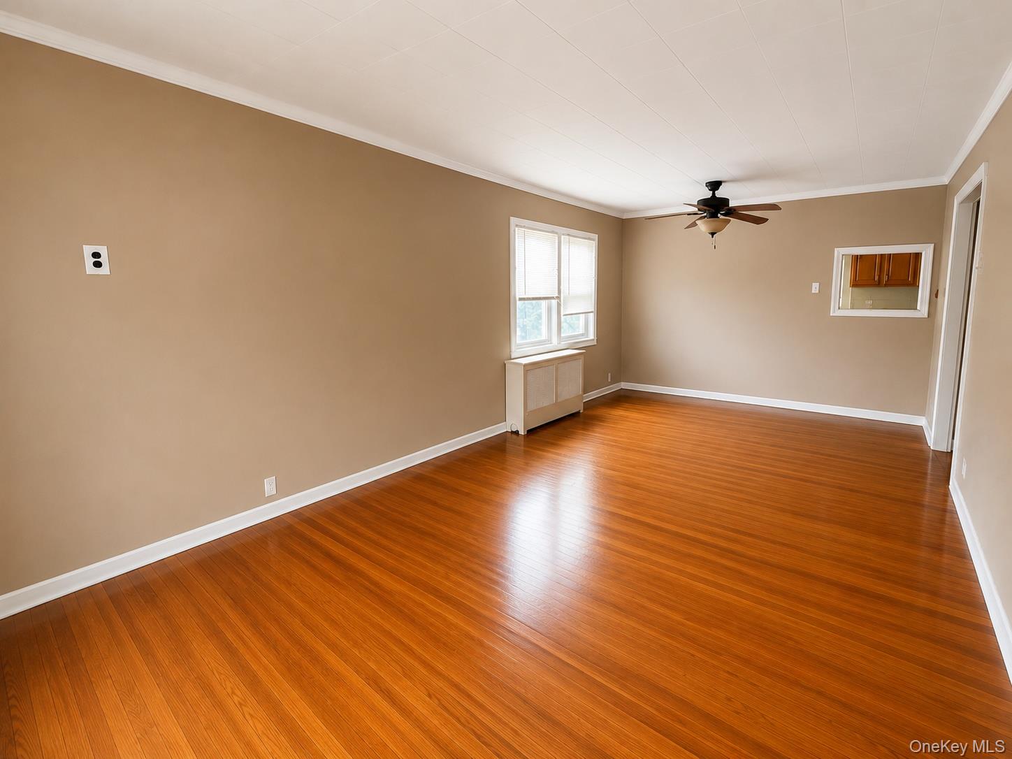 36 Gerard Street – For Rent photo 3