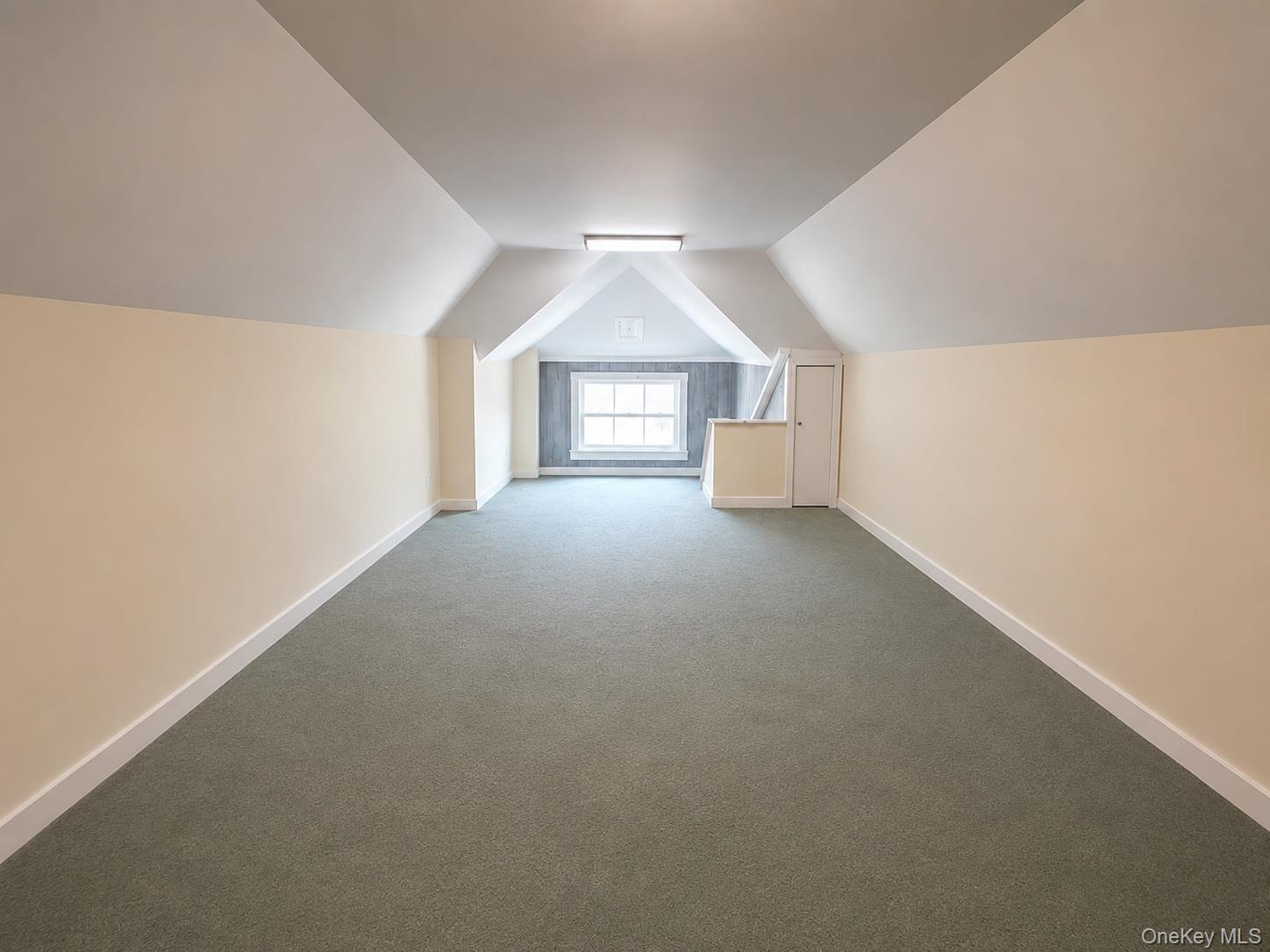36 Gerard Street – For Rent photo 12
