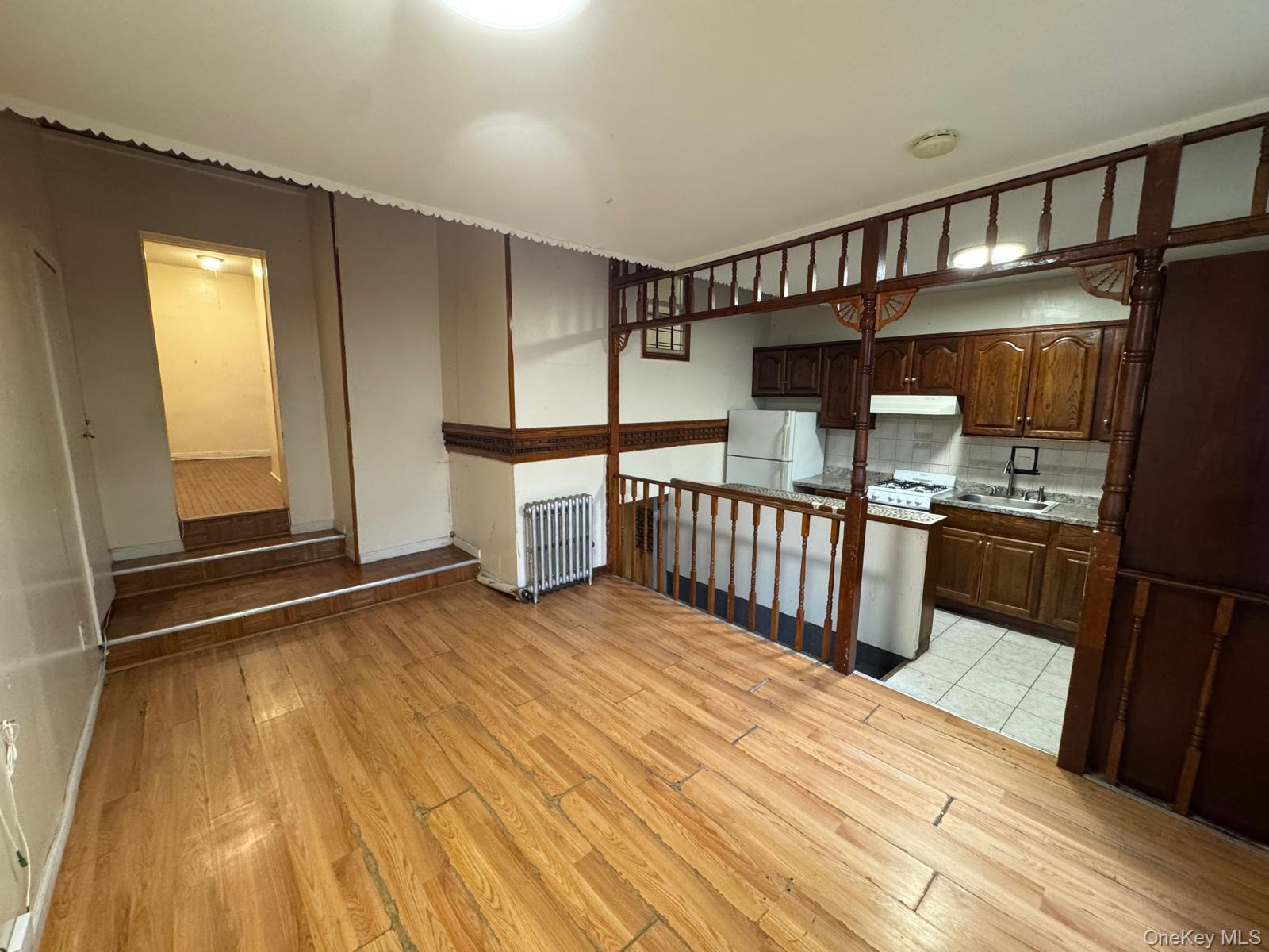 590 Elton Street – For Sale photo 10