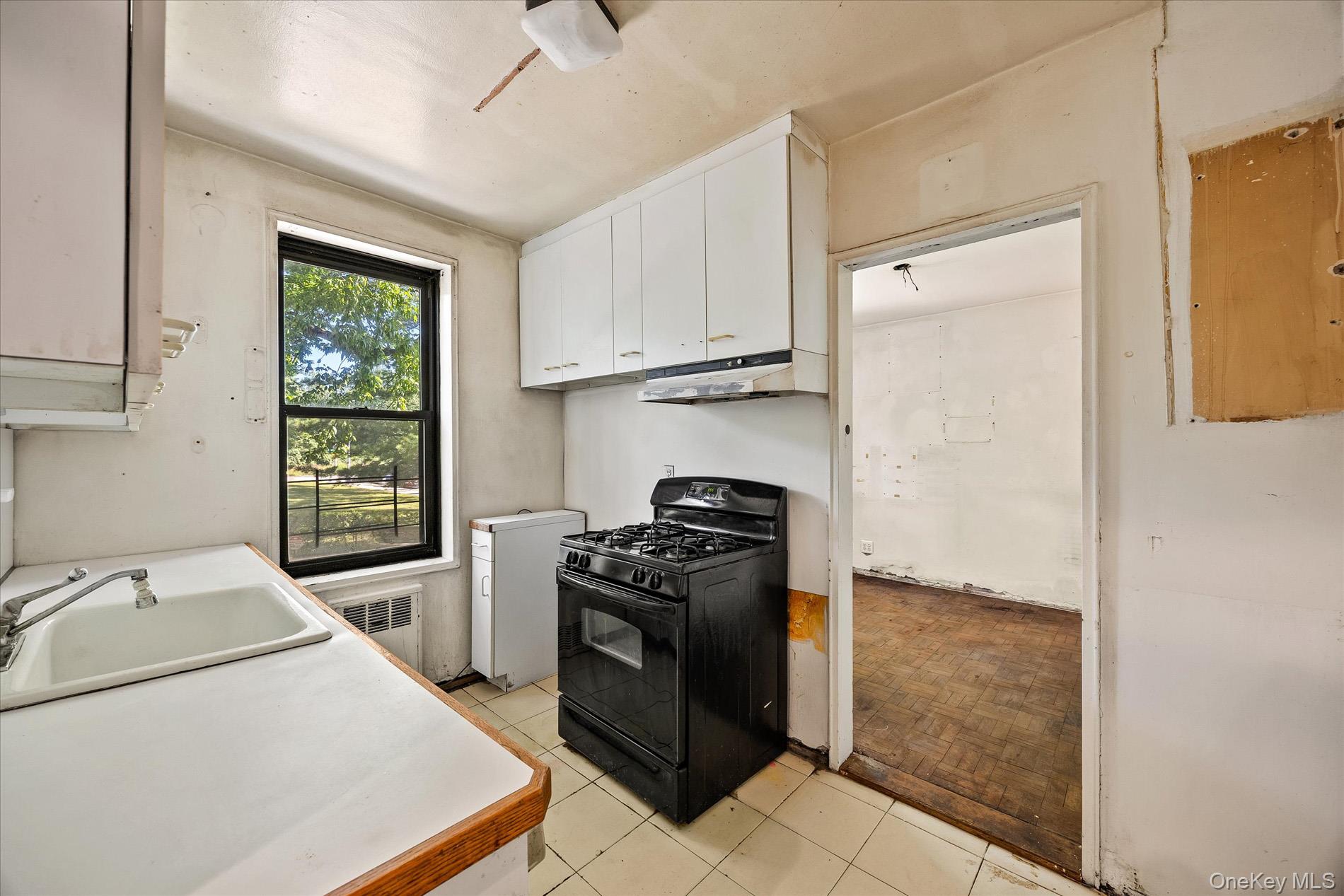 80-35 Springfield Blvd, Unit 1M photo 11