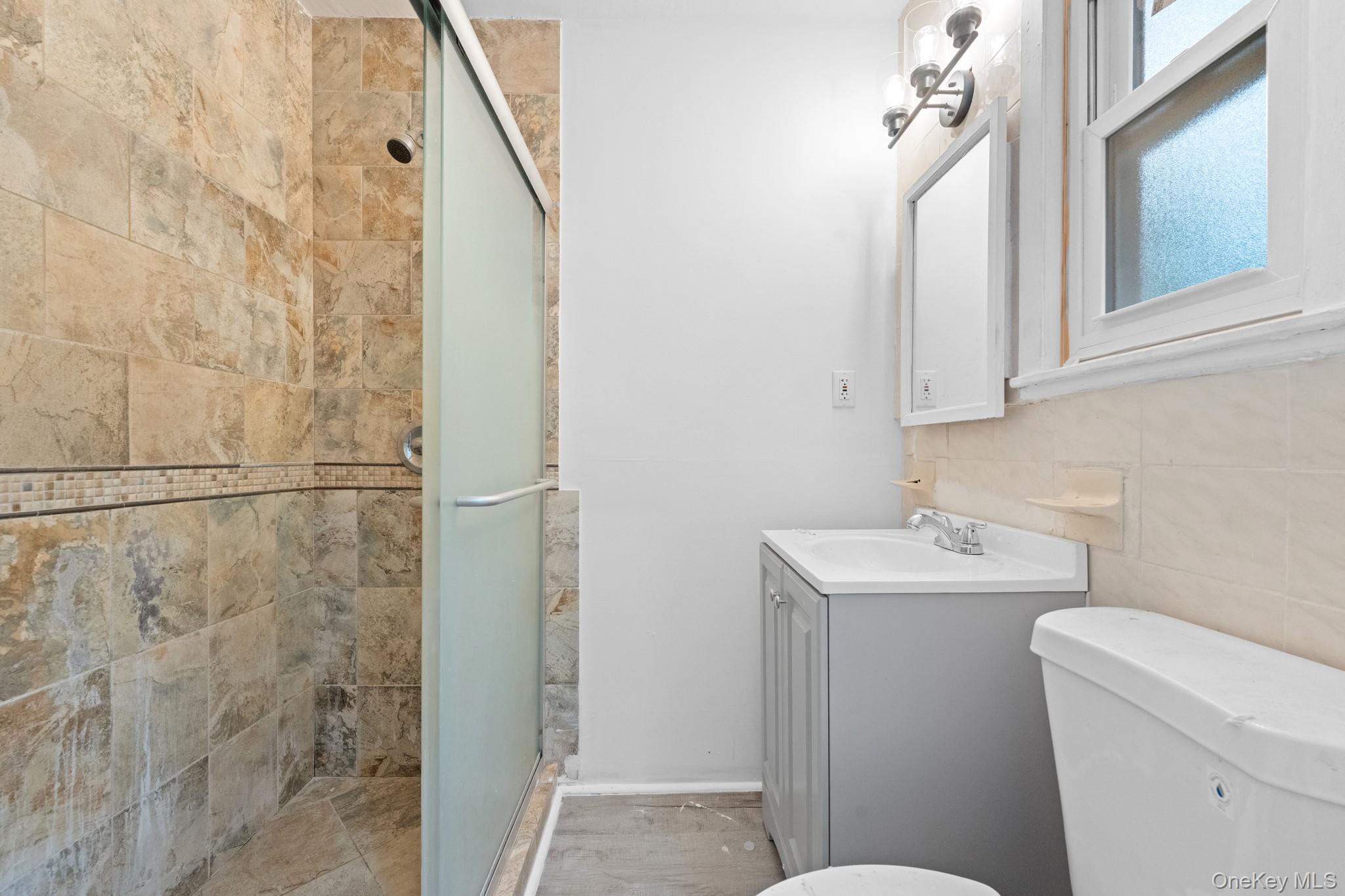125 Caryl Avenue – For Sale photo 5