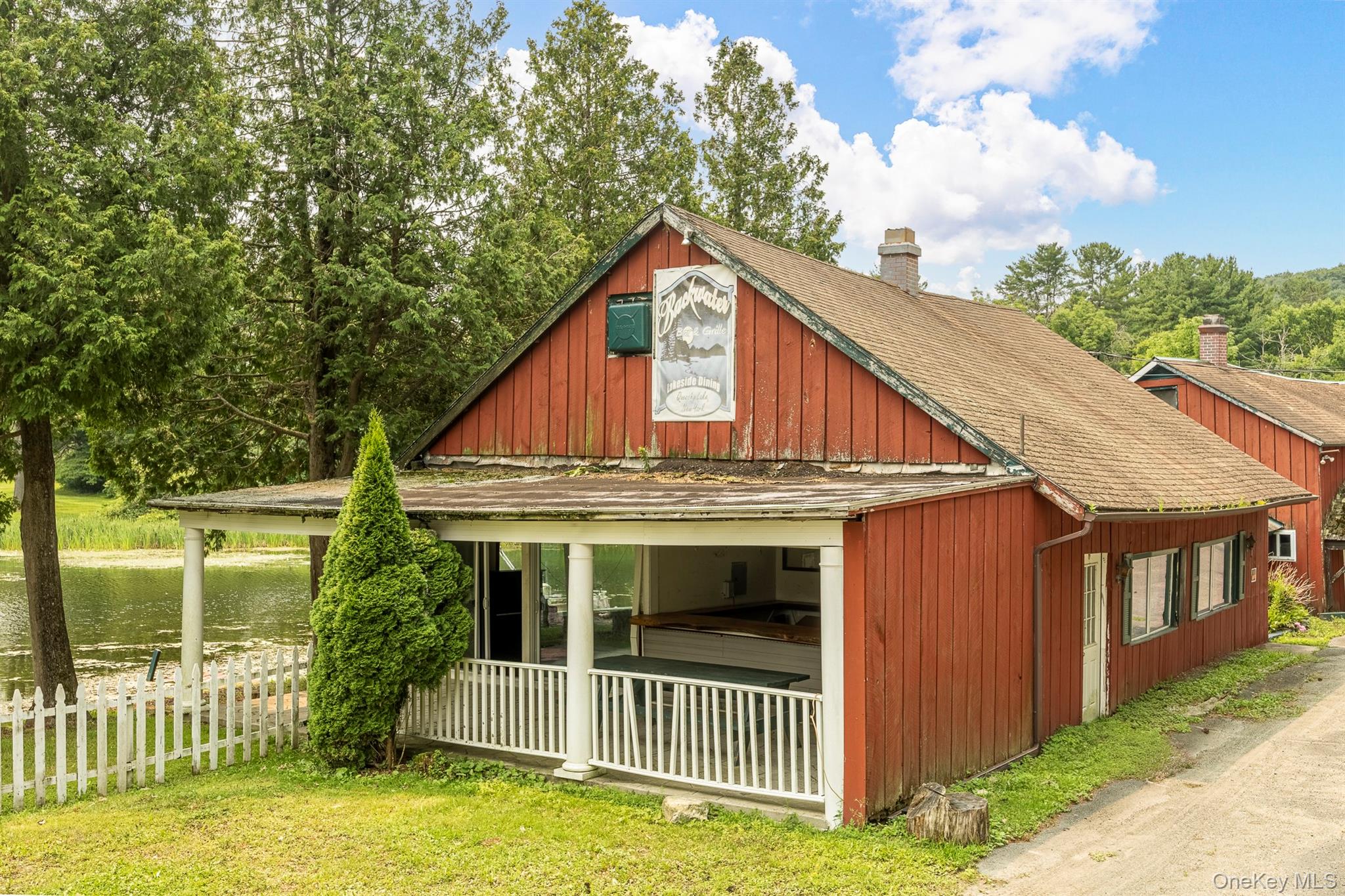 42 Queechy Lake Drive – For Sale