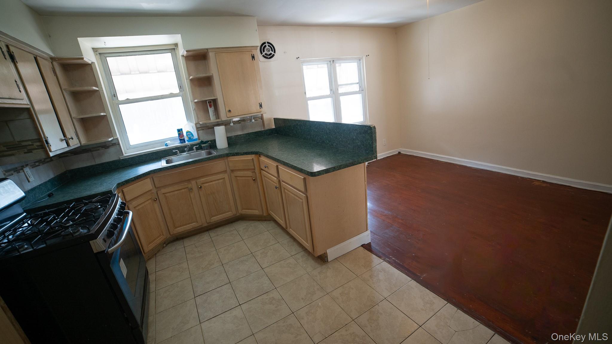3830 Barnes Avenue – For Sale photo 12