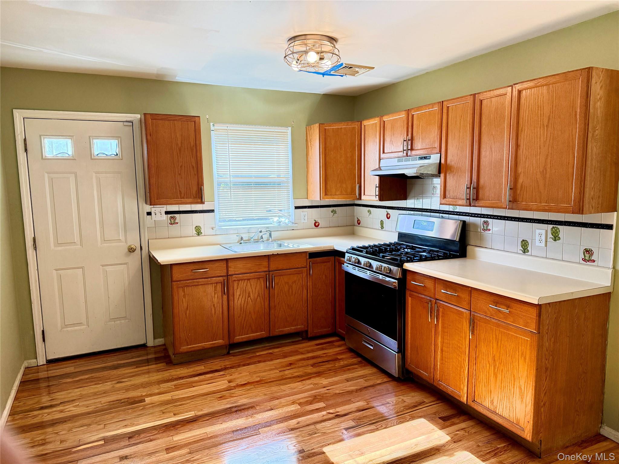 356 Woodfield Road – For Sale photo 6