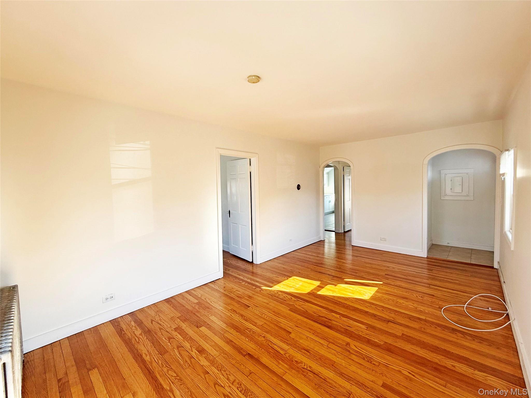 495 Montauk Highway – For Rent photo 2