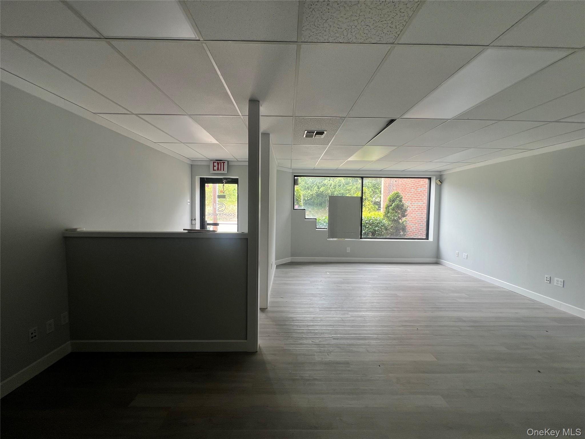 246-258 Glen Street, Unit 258 photo 3