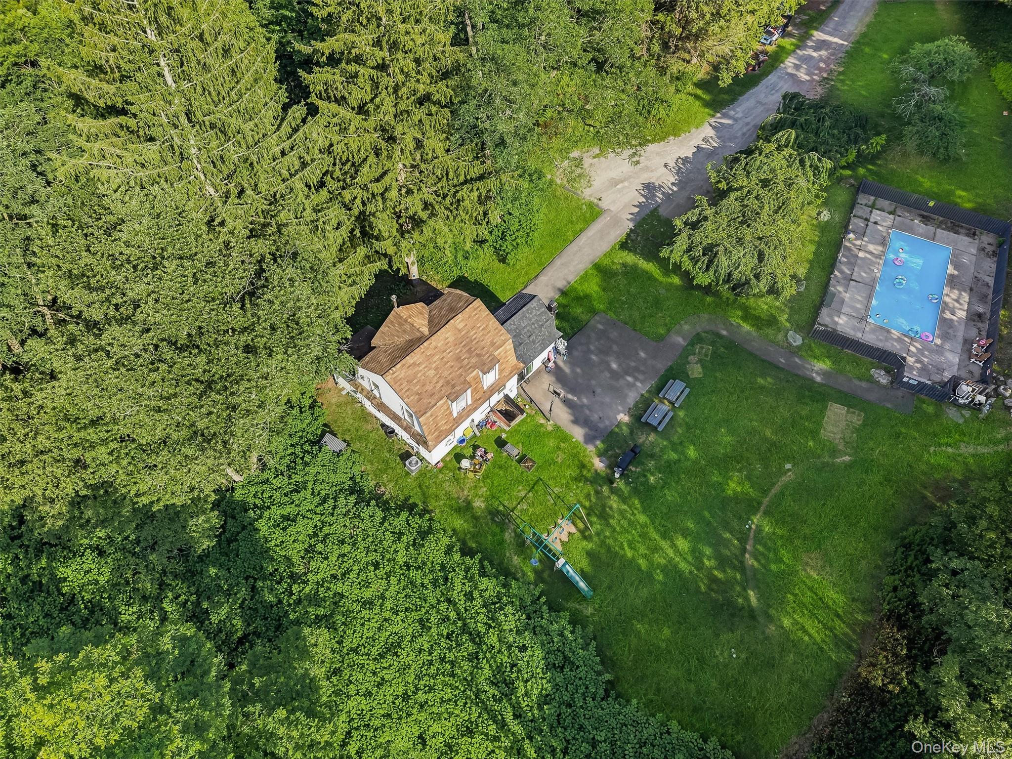 412 Old Monticello Road – For Sale photo 2