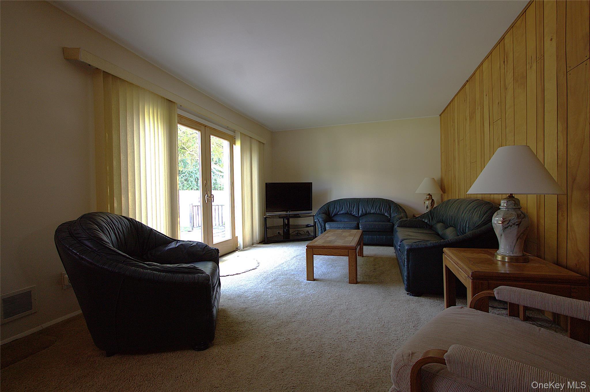 46 Margaret Drive E – For Sale photo 3