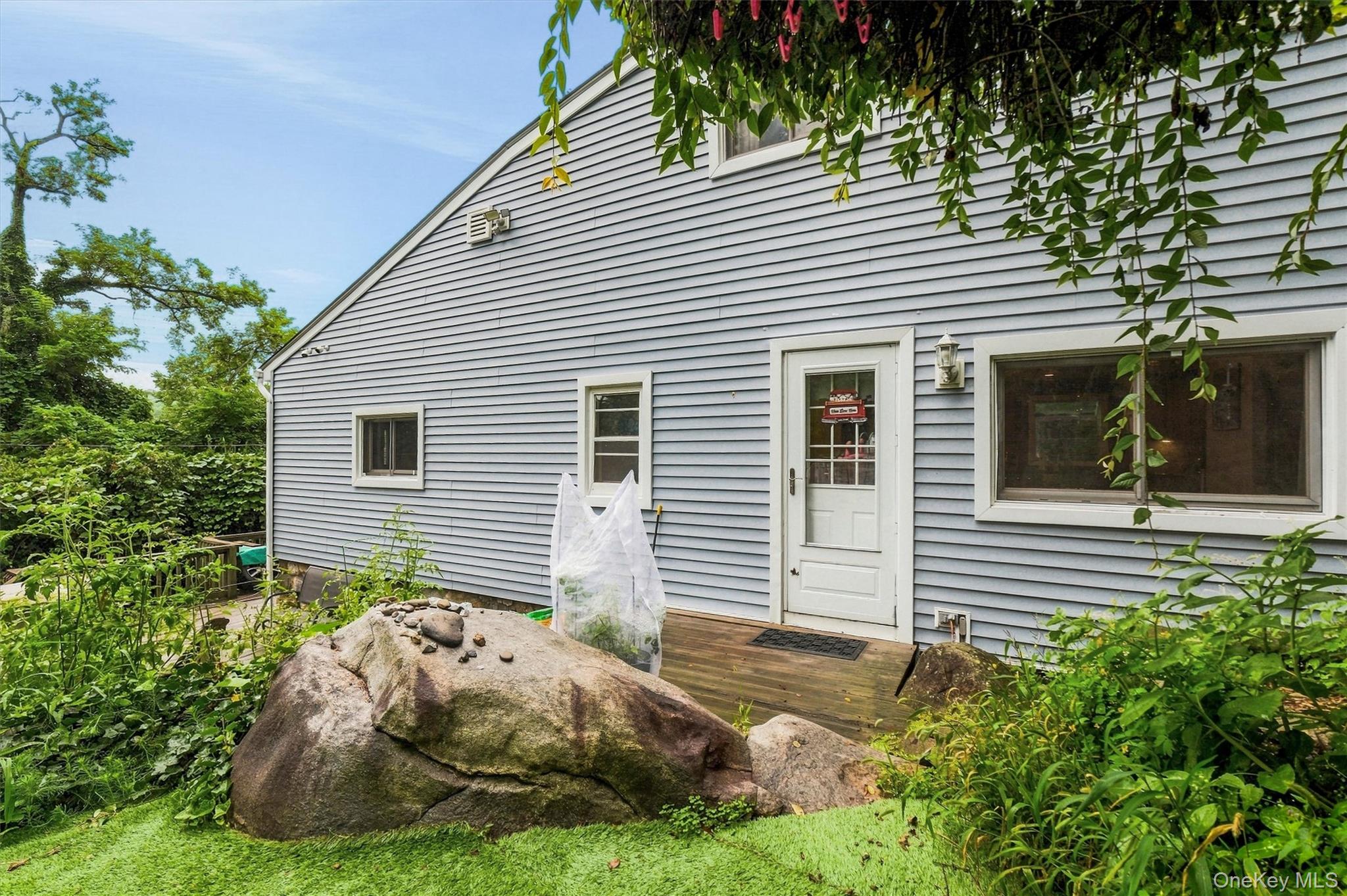 256 Haviland Drive – For Sale photo 2