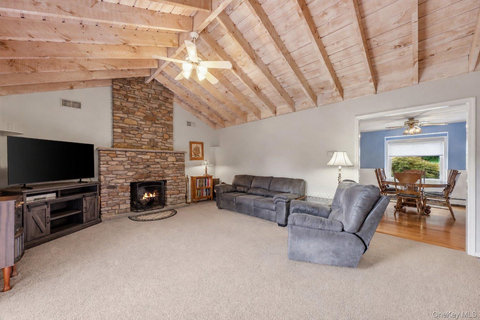 214 W Mombasha Road – For Sale photo 2