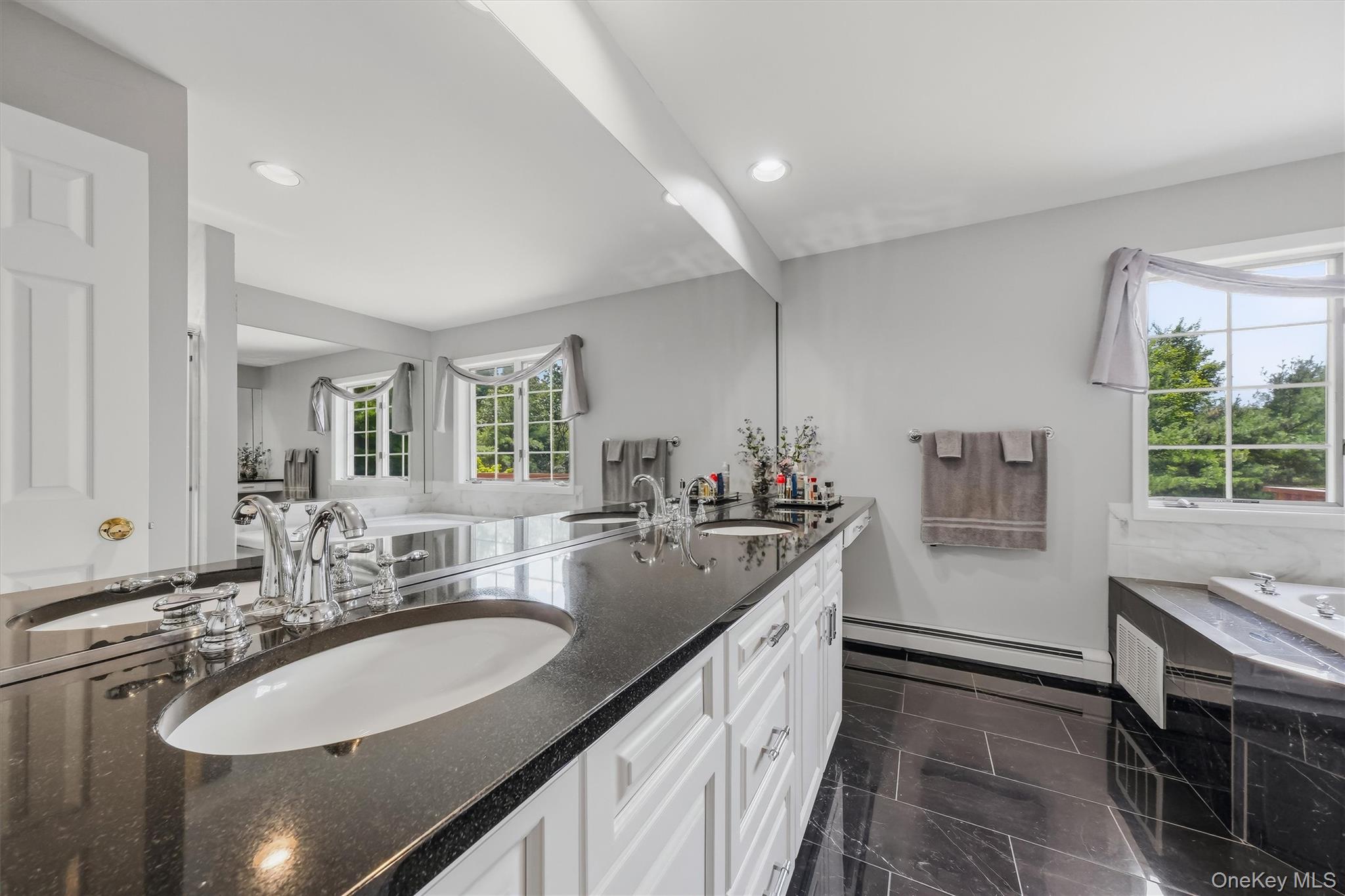 214 W Mombasha Road – For Sale photo 22