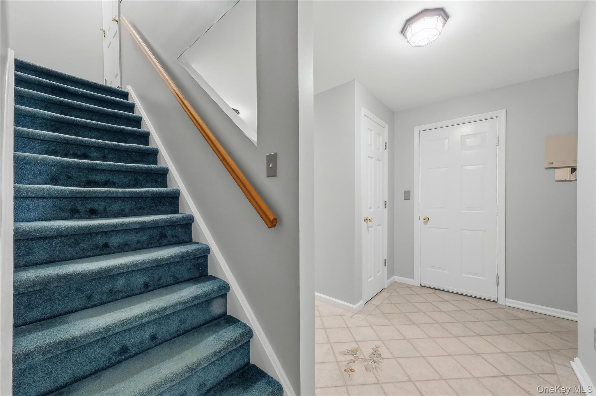 214 W Mombasha Road – For Sale photo 35