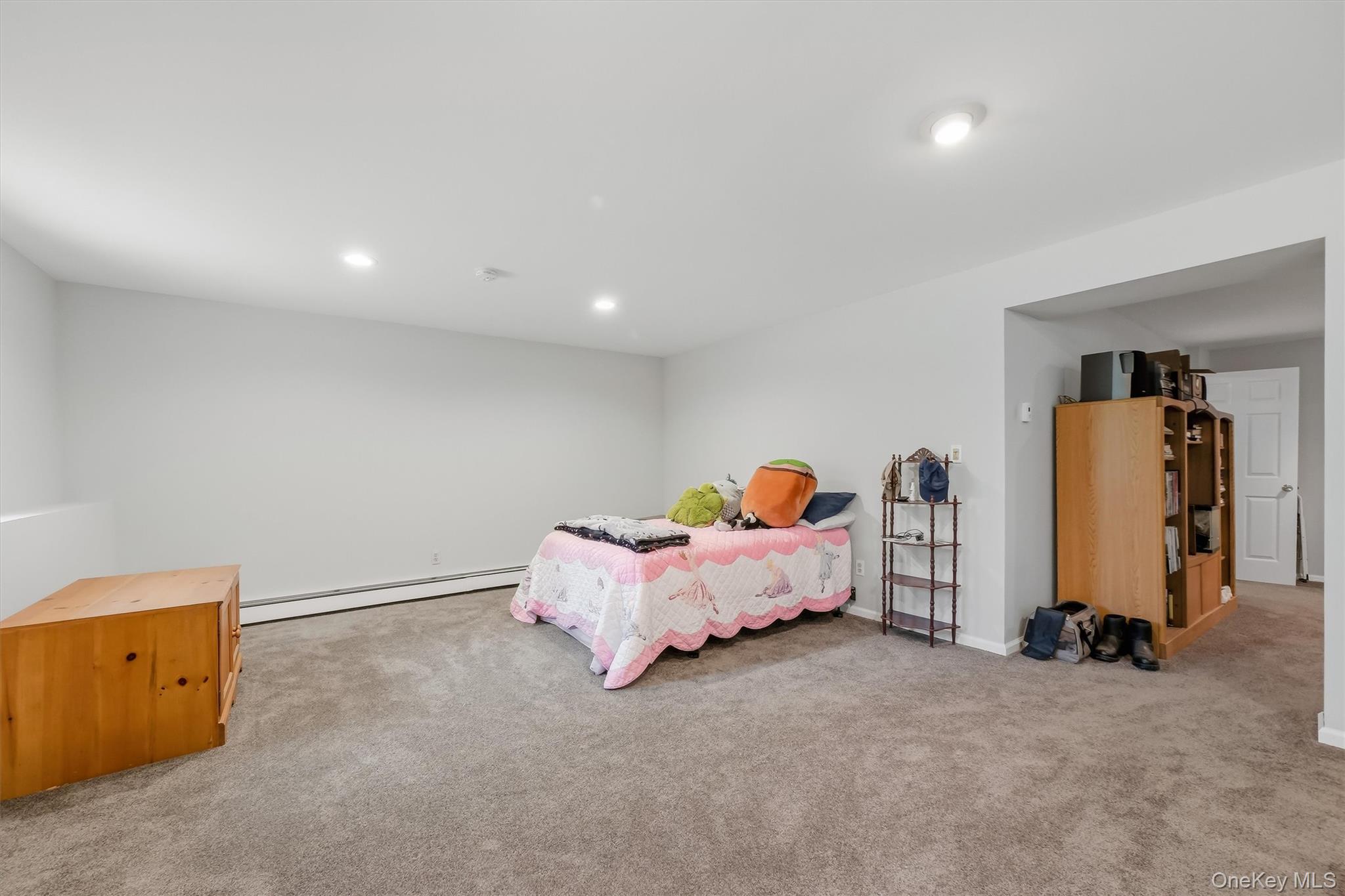 214 W Mombasha Road – For Sale photo 38