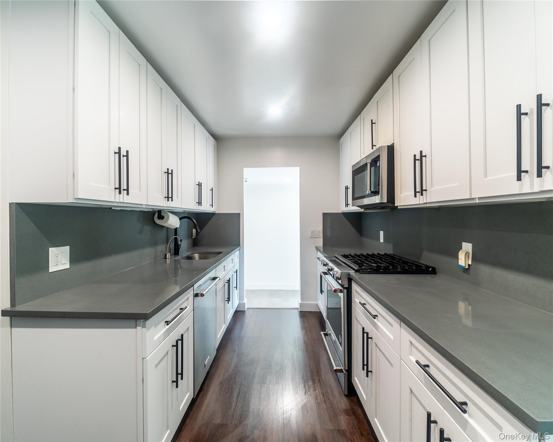 713 Westchester Avenue – For Sale photo 4