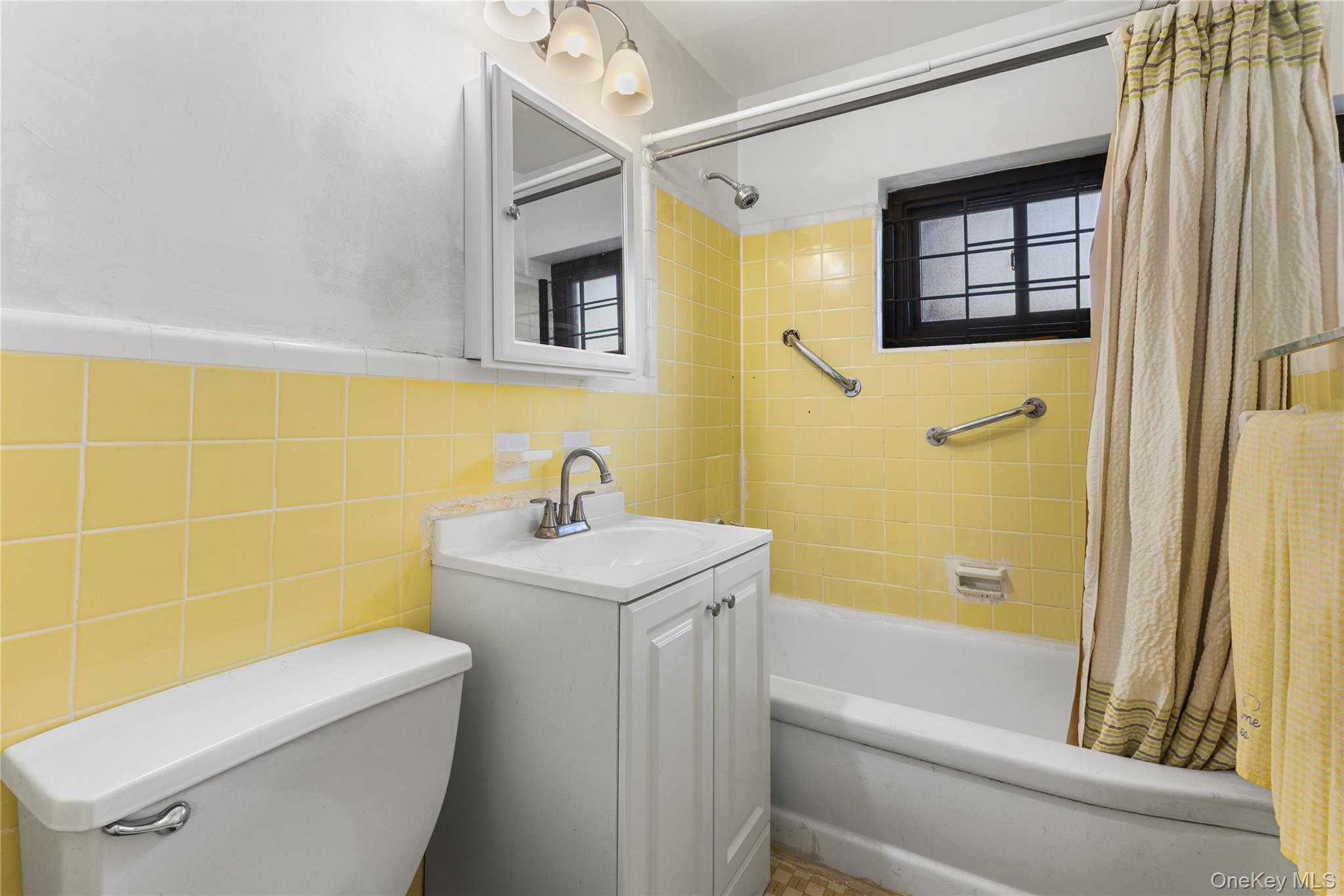 87-40 Francis Lewis Boulevard, Unit 42B photo 15