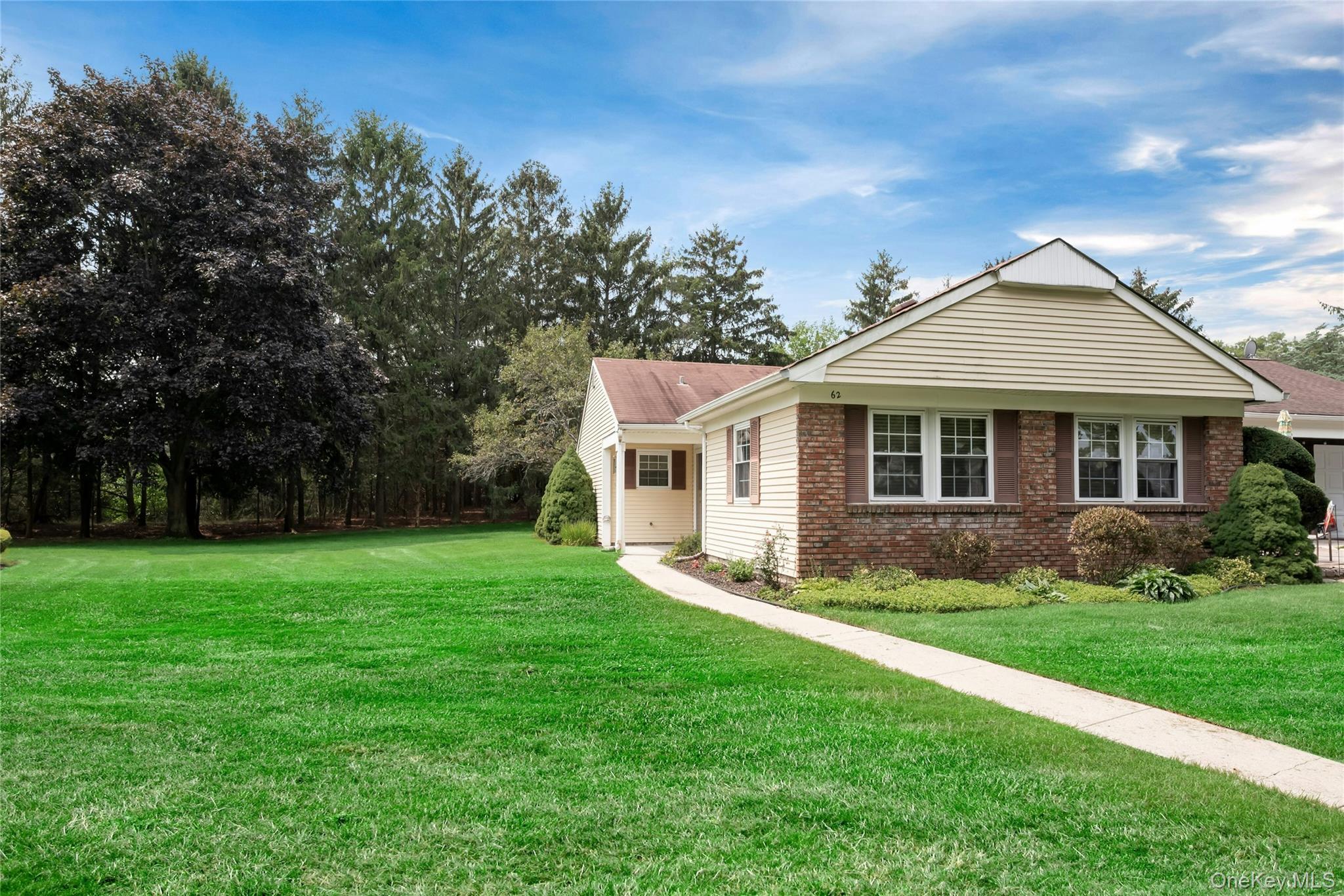 62 Hearthside Drive – For Sale photo 2