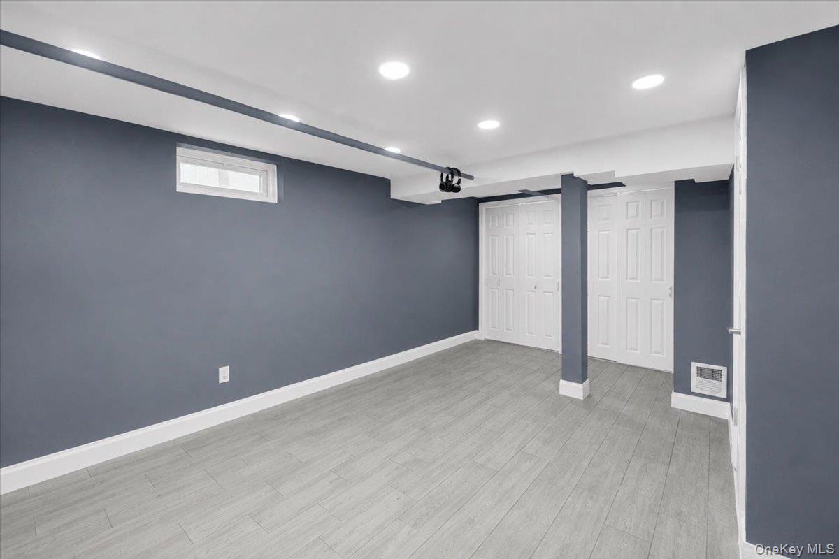 2565 Westervelt Avenue – For Sale photo 16