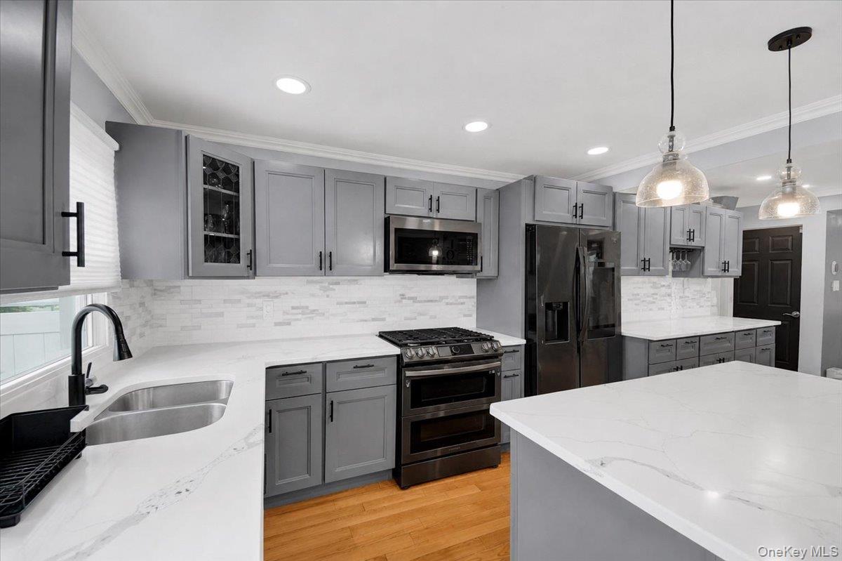 2565 Westervelt Avenue – For Sale photo 9