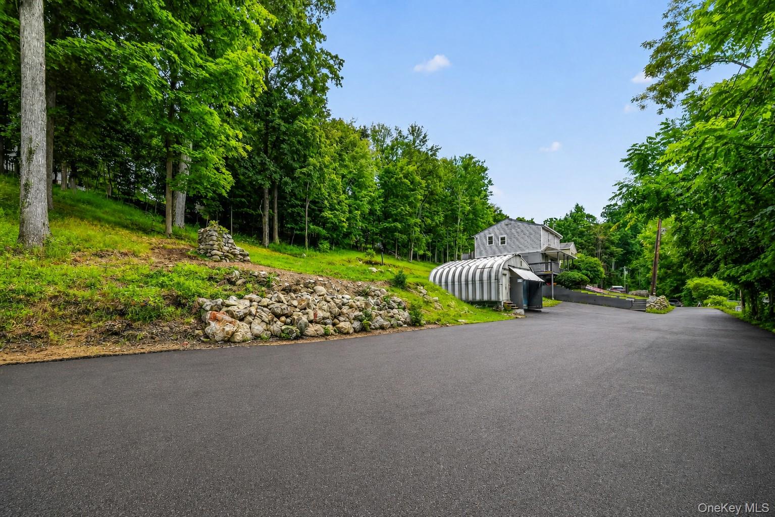 17 Underhill Trail – For Sale