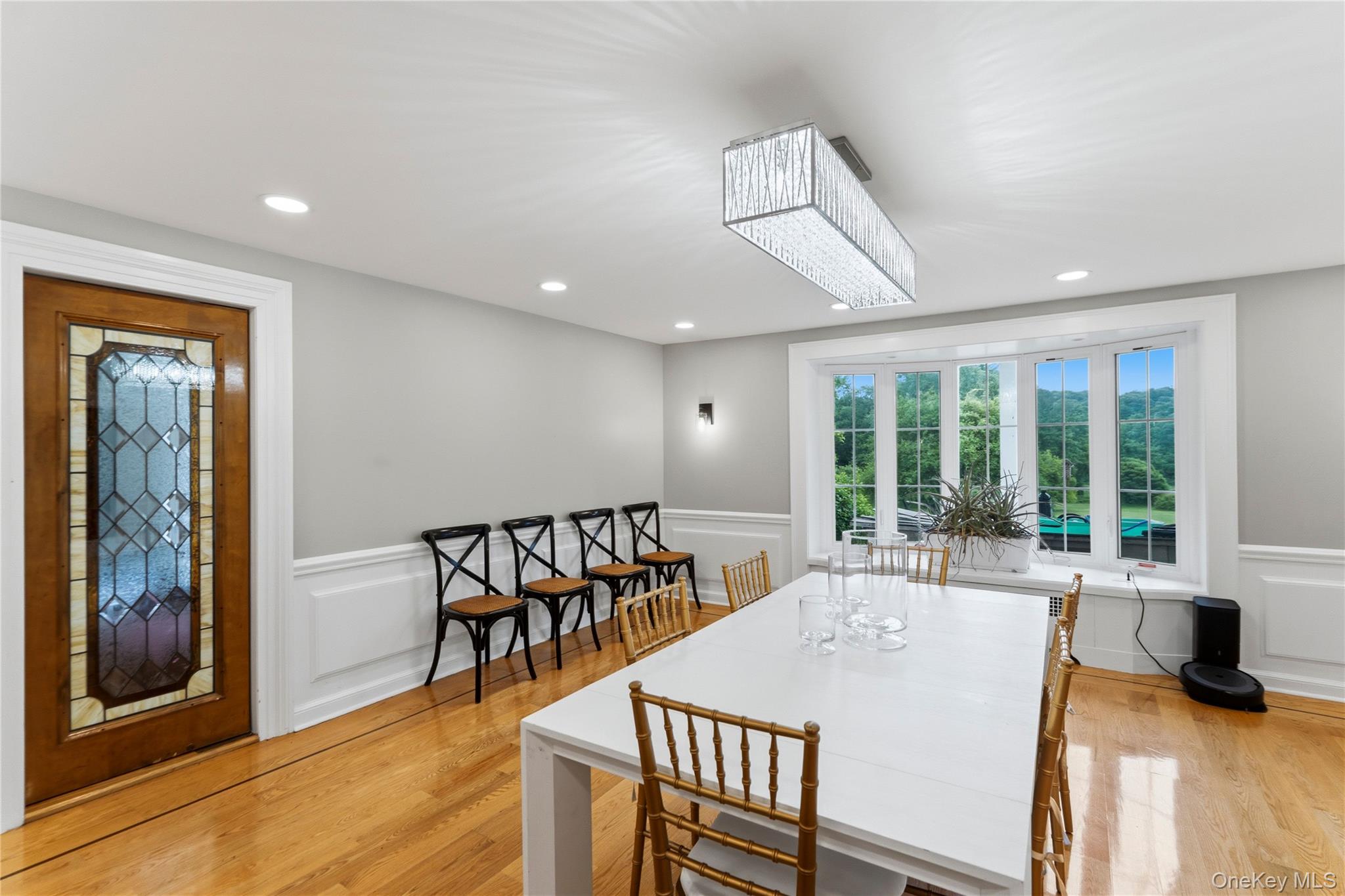 450 Oyster Bay Road – For Sale photo 7