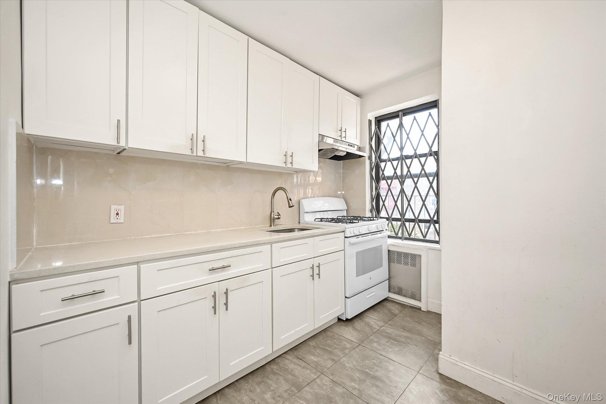 105-30 66th Avenue, Unit 5D photo 7