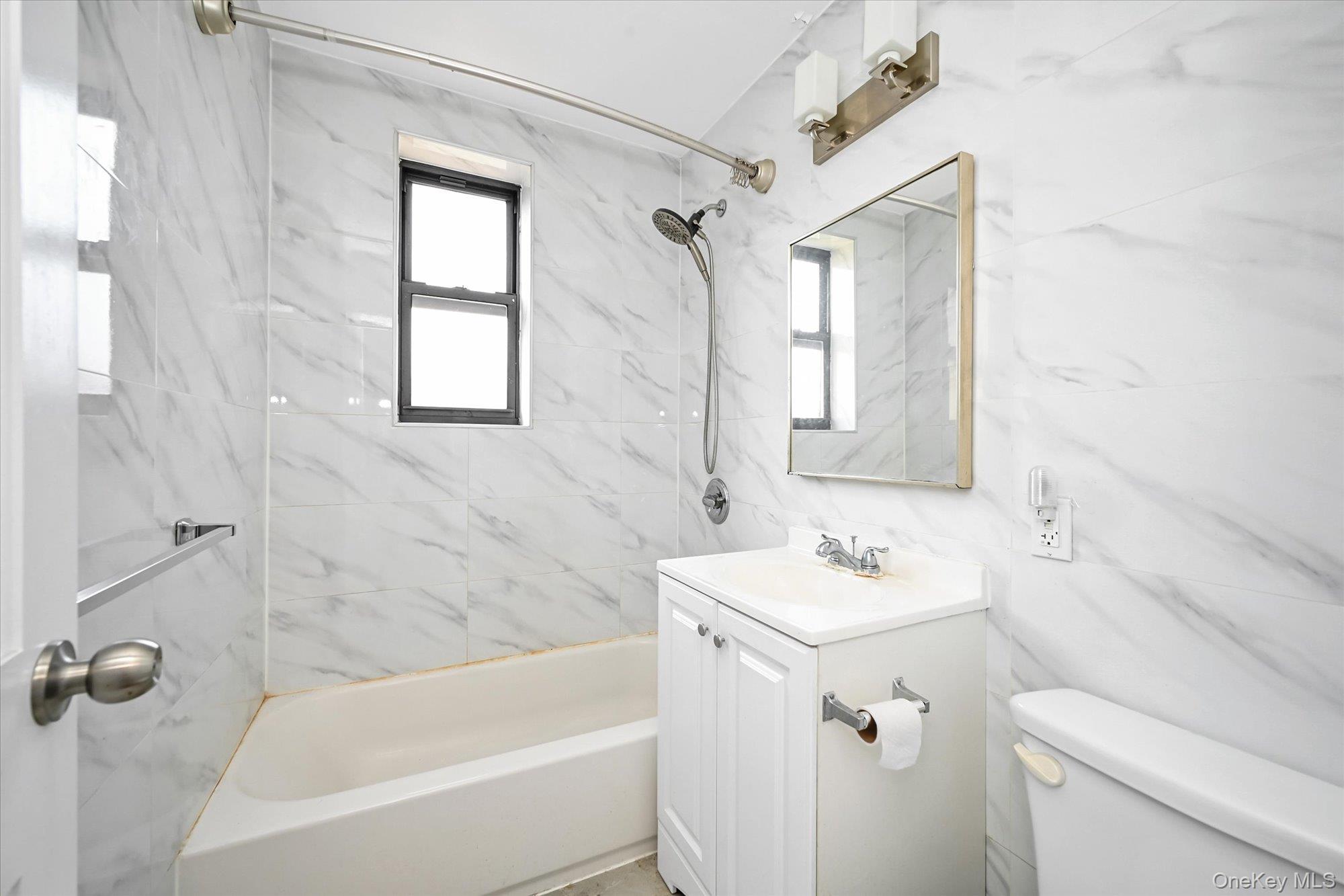 105-30 66th Avenue, Unit 5D photo 12