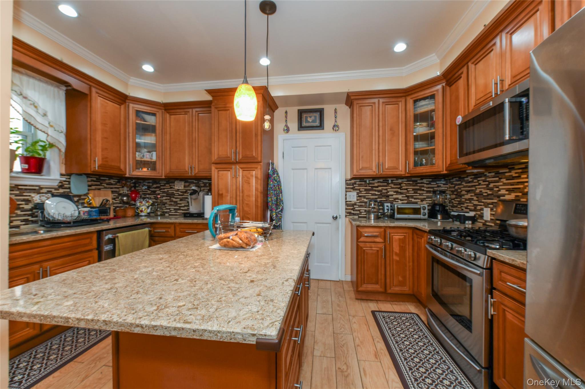 126-12 116th Avenue – For Sale photo 12