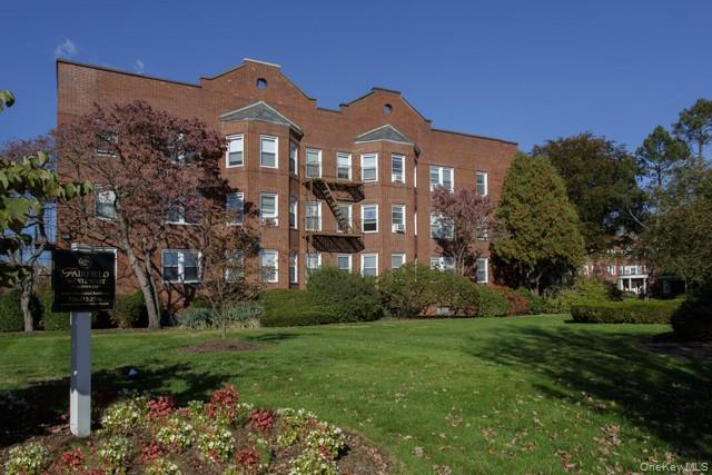 365 Stewart Avenue, Unit C23