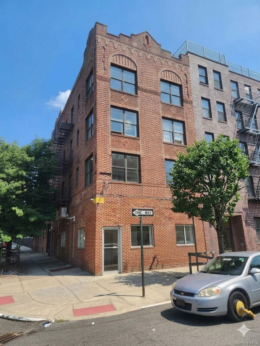 2901 Tilden Avenue, Unit 10