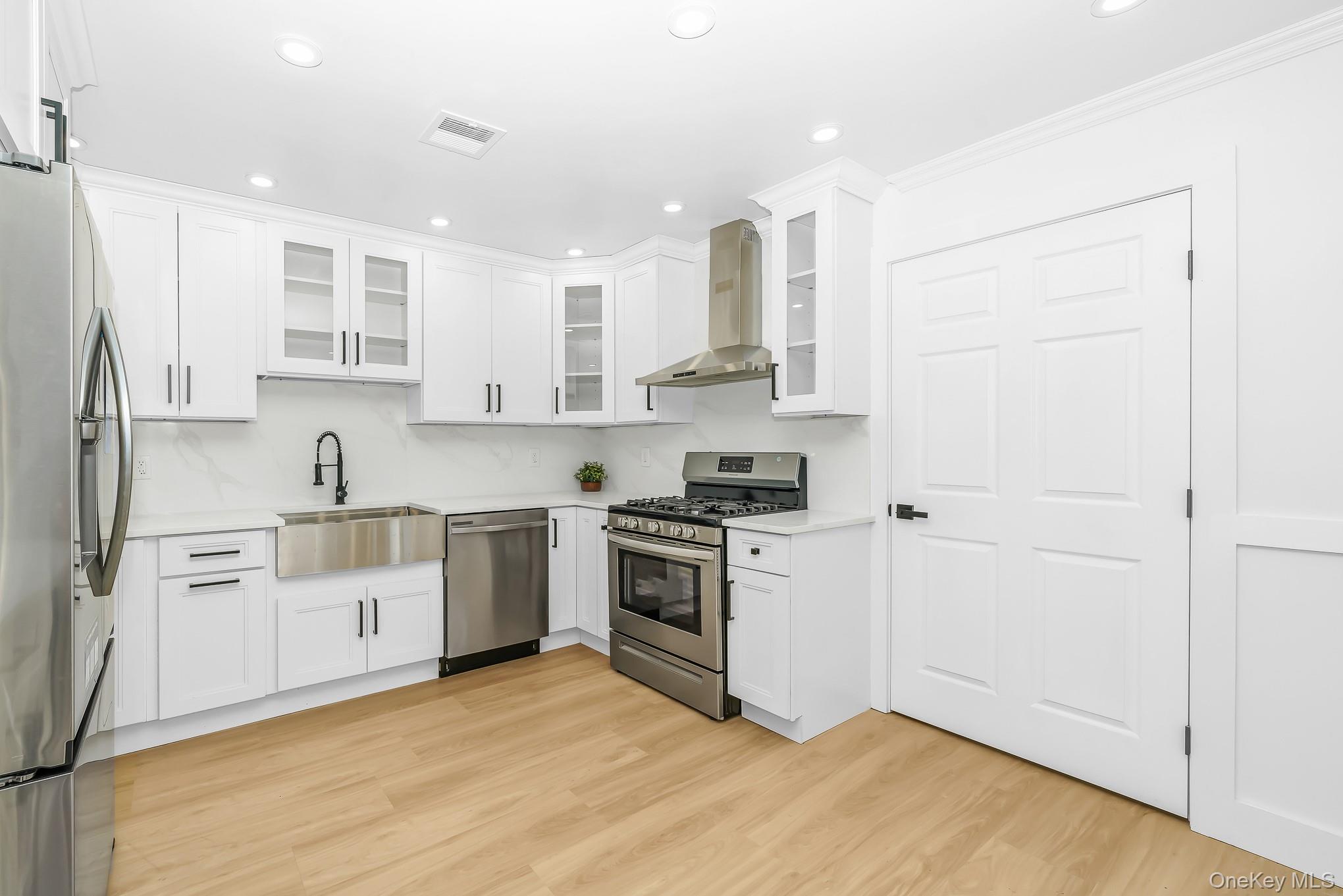 48 Joan Avenue – For Sale photo 17