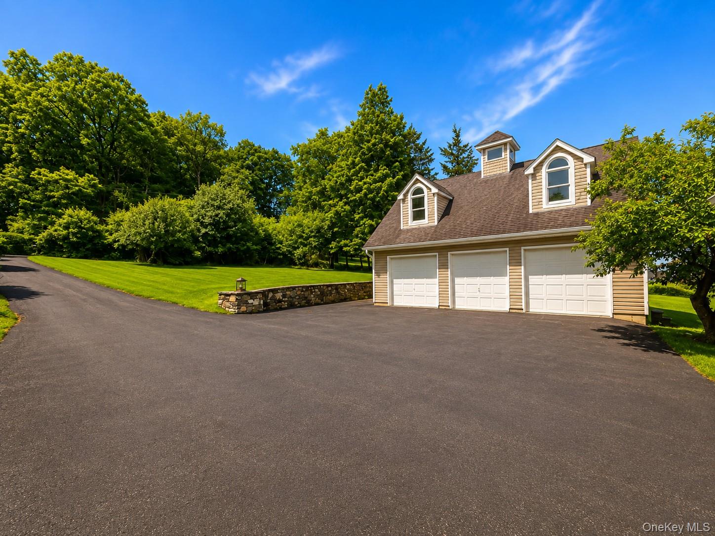 49 Helms Hill Road – For Sale photo 3
