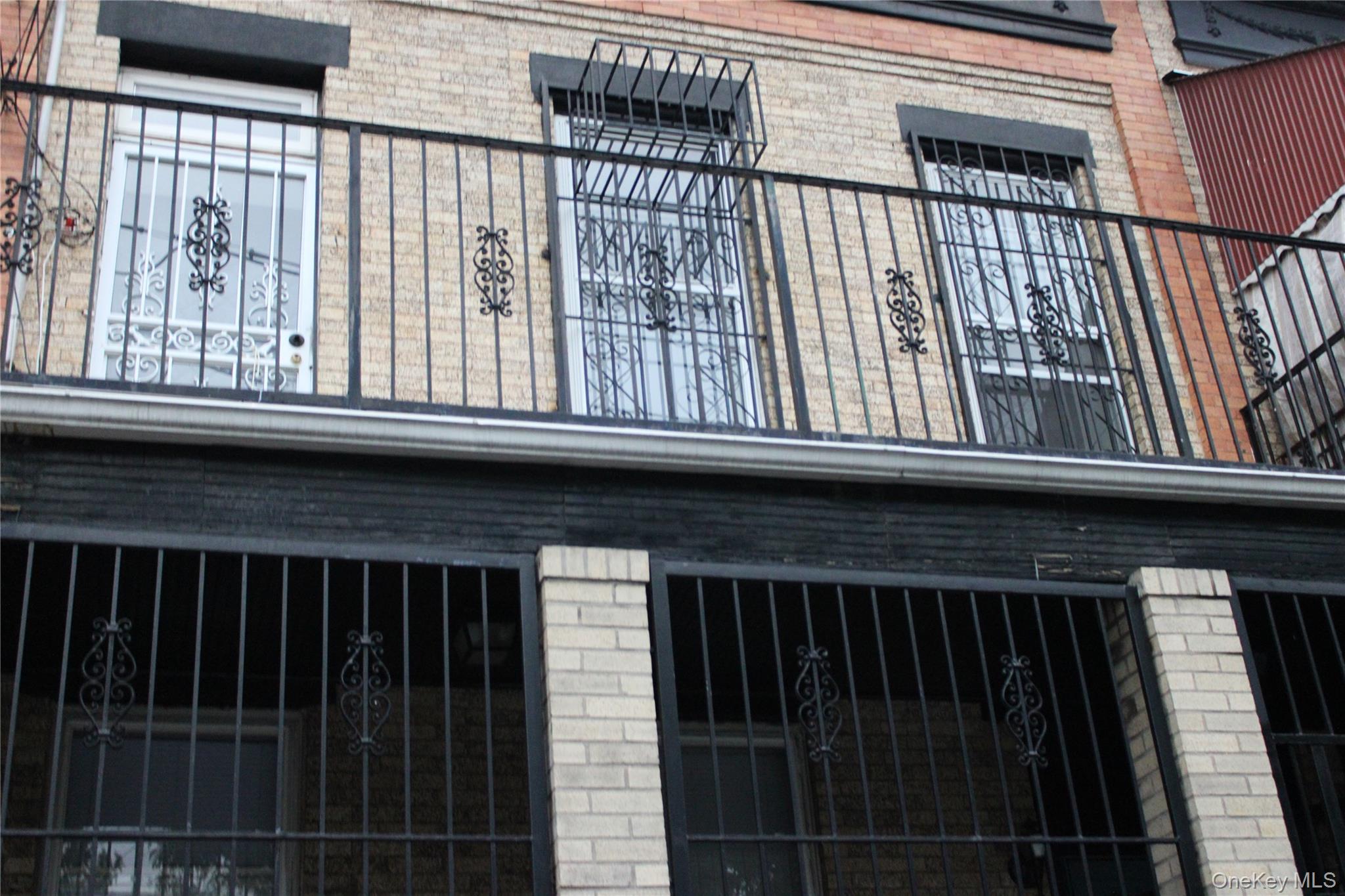 195 Autumn Avenue – For Rent