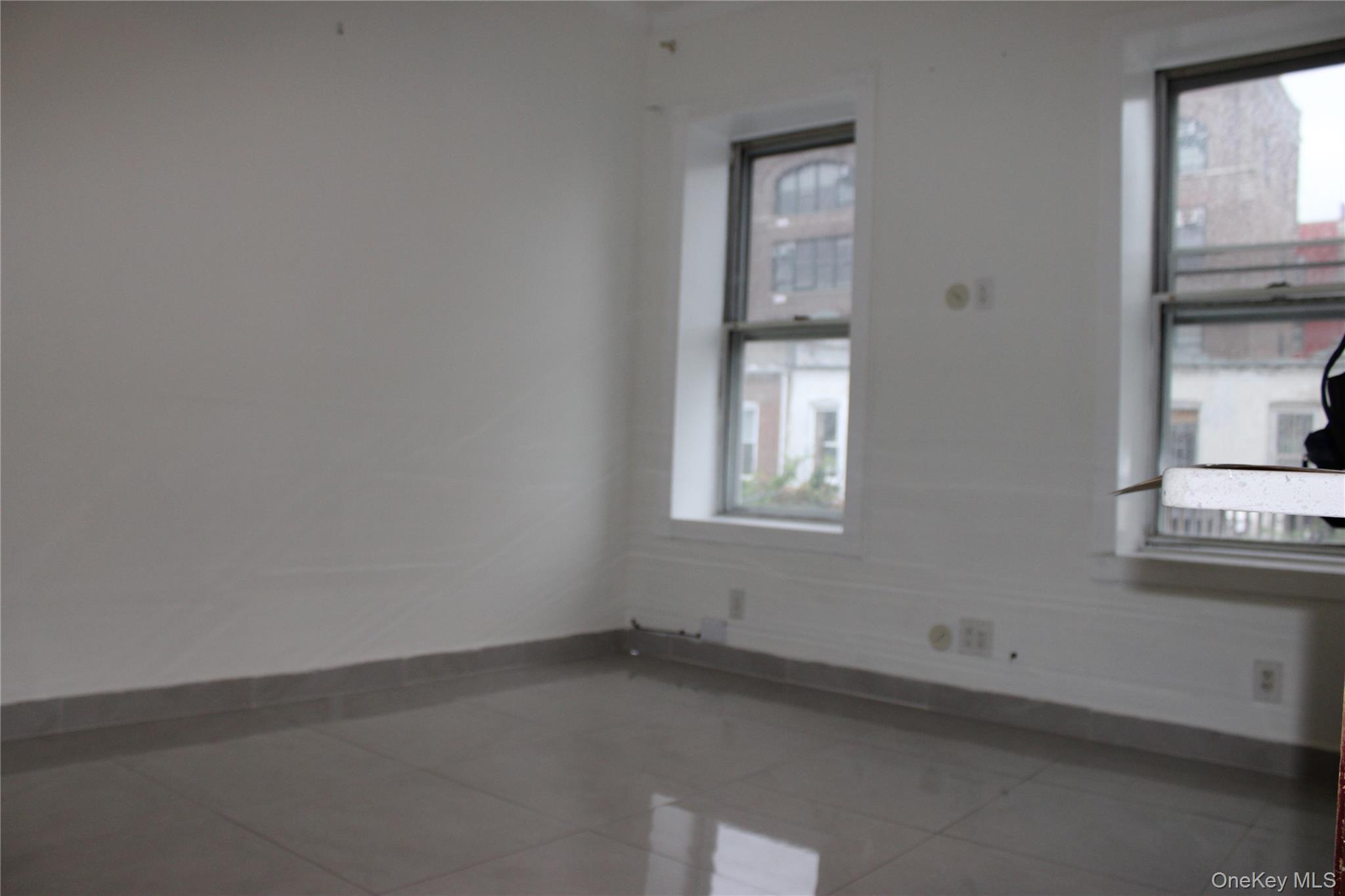 195 Autumn Avenue – For Rent photo 2